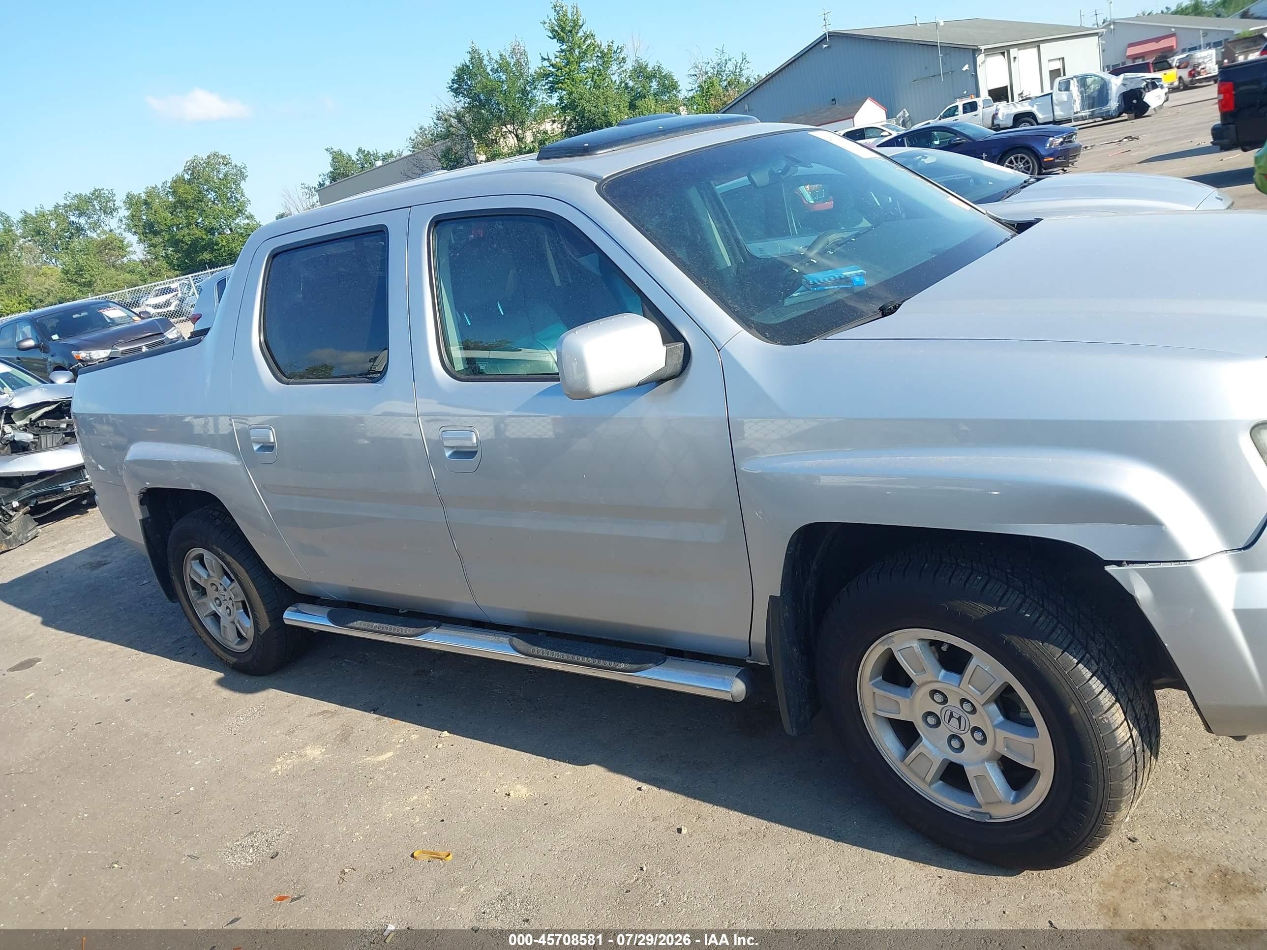 2008 Honda Ridgeline Rtl Silver vin: 2HJYK16508H506310