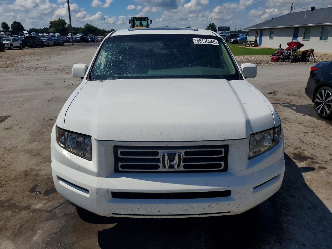 2008 Honda Ridgeline Rtl White vin: 2HJYK16508H522149