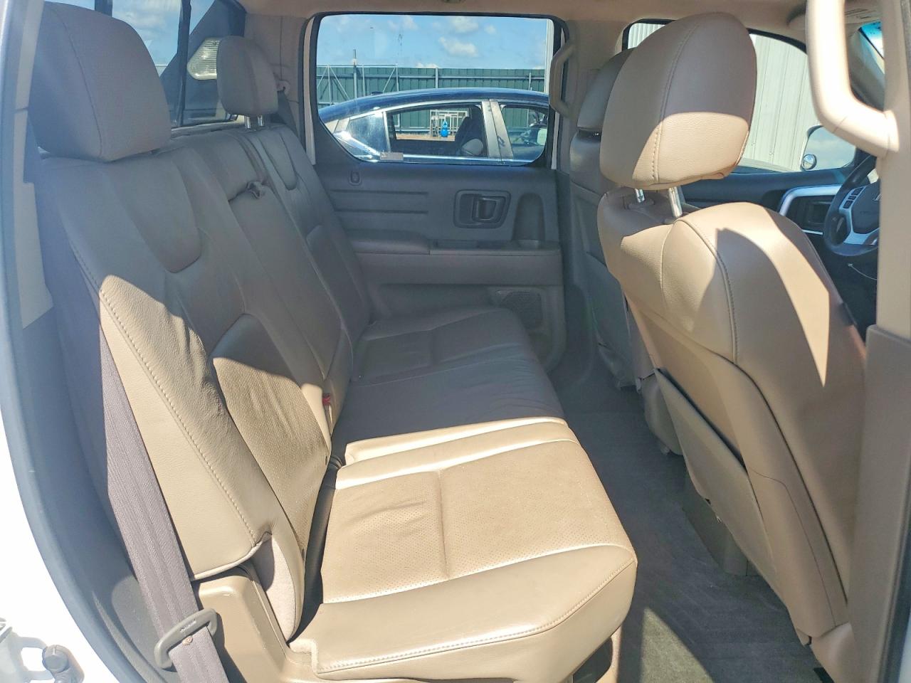 2008 Honda Ridgeline Rtl White vin: 2HJYK16508H522149