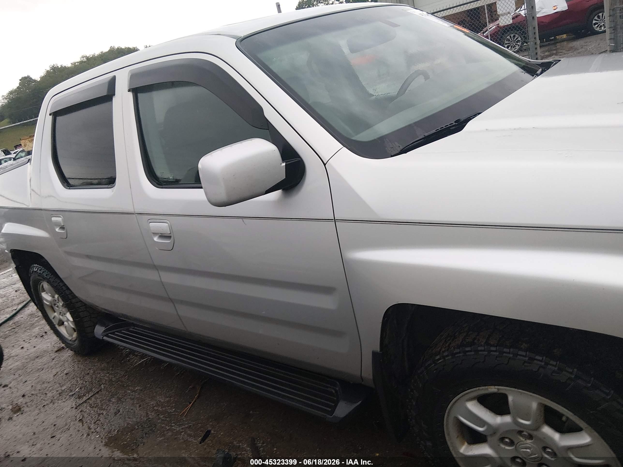2006 Honda Ridgeline Rtl Silver vin: 2HJYK16516H511268