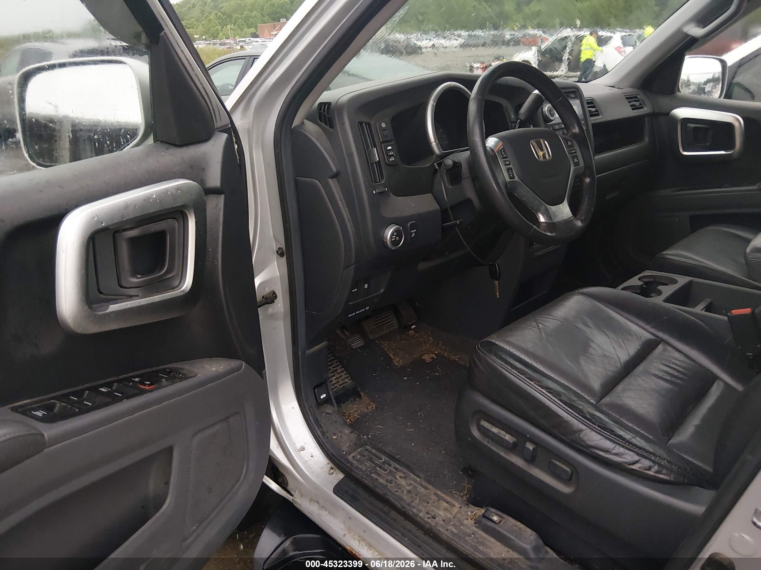 2006 Honda Ridgeline Rtl Silver vin: 2HJYK16516H511268