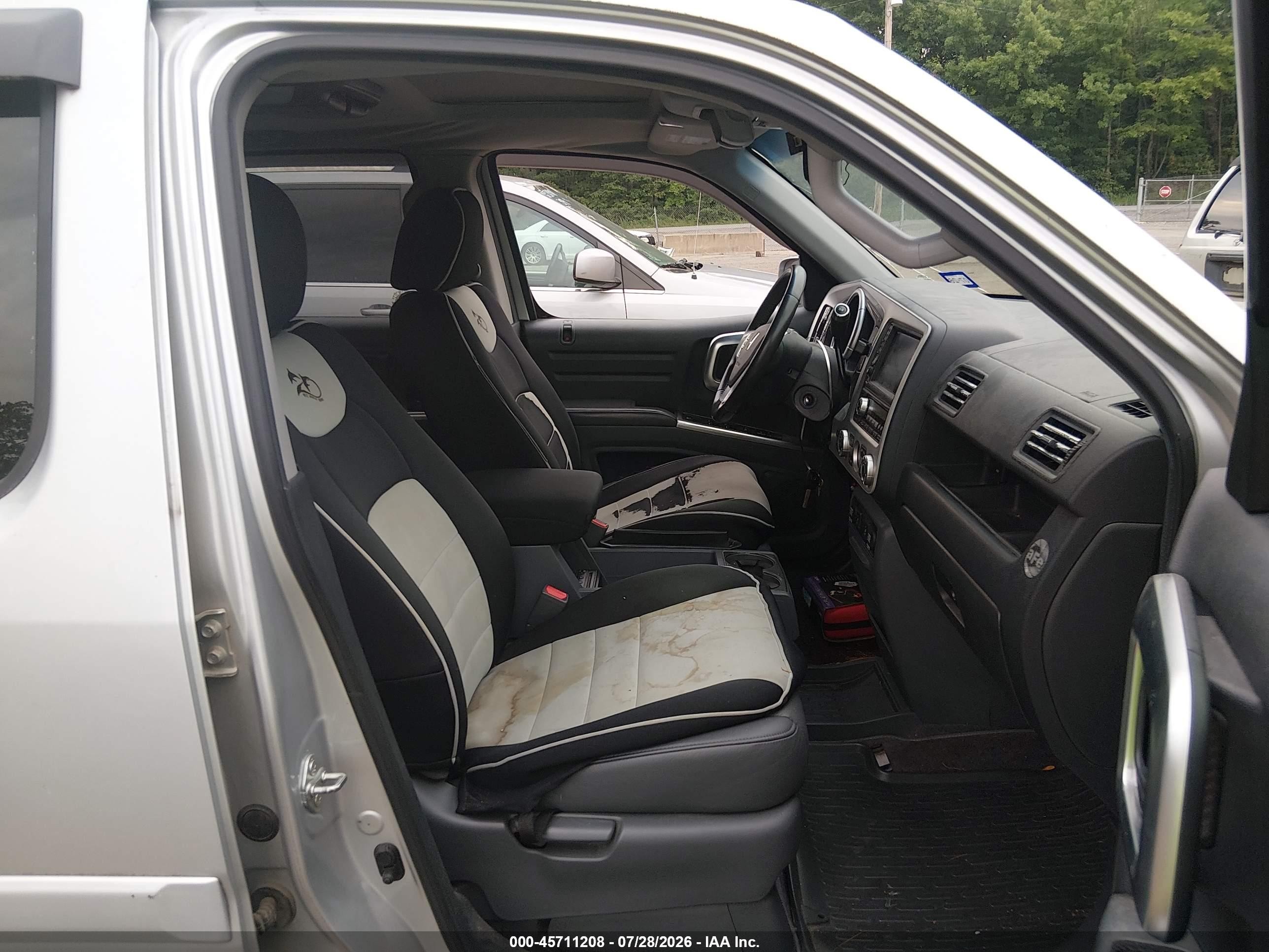 2007 Honda Ridgeline Rtl Silver vin: 2HJYK16517H516519
