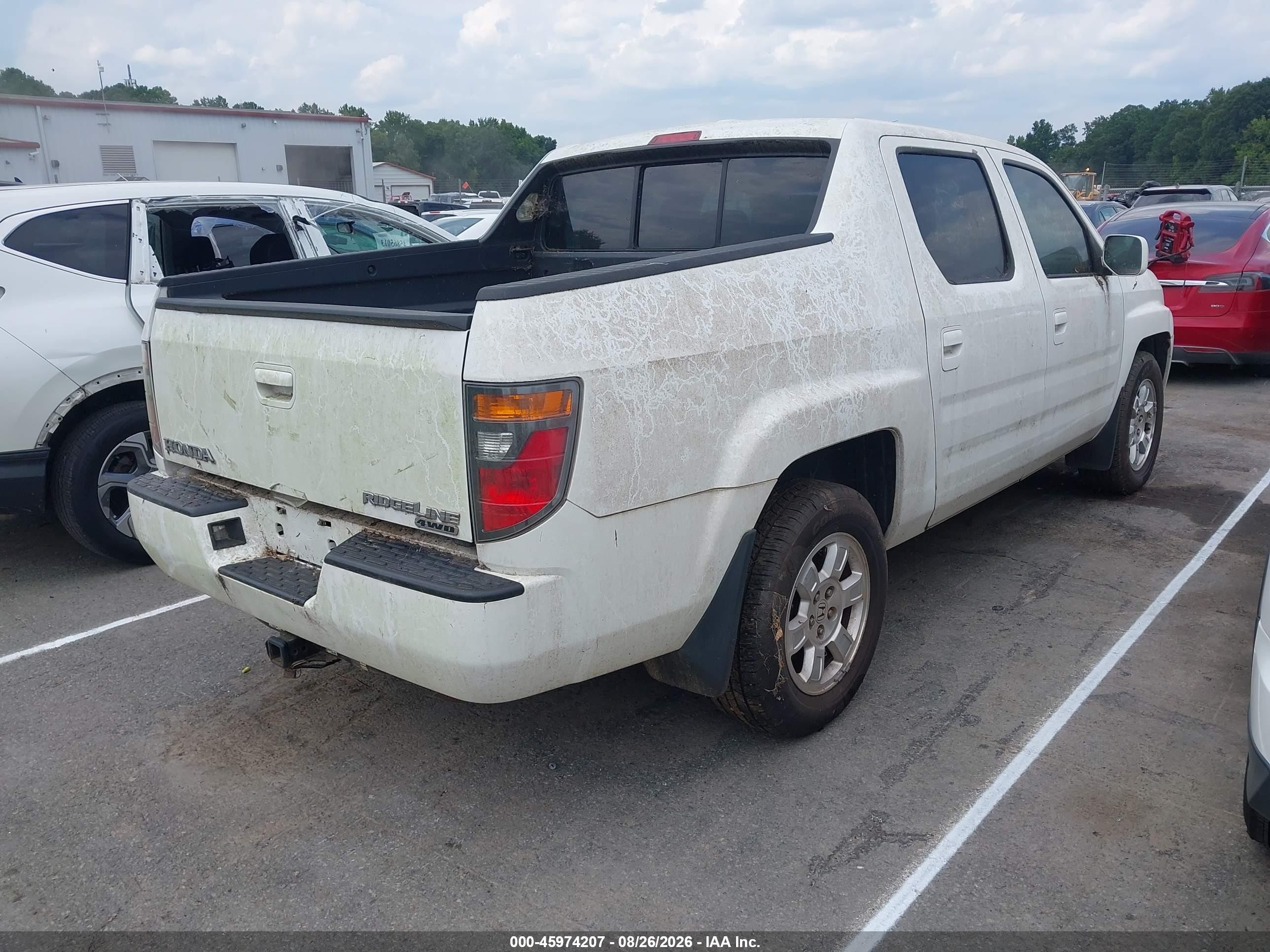 2008 Honda Ridgeline Rtl White vin: 2HJYK16518H514254