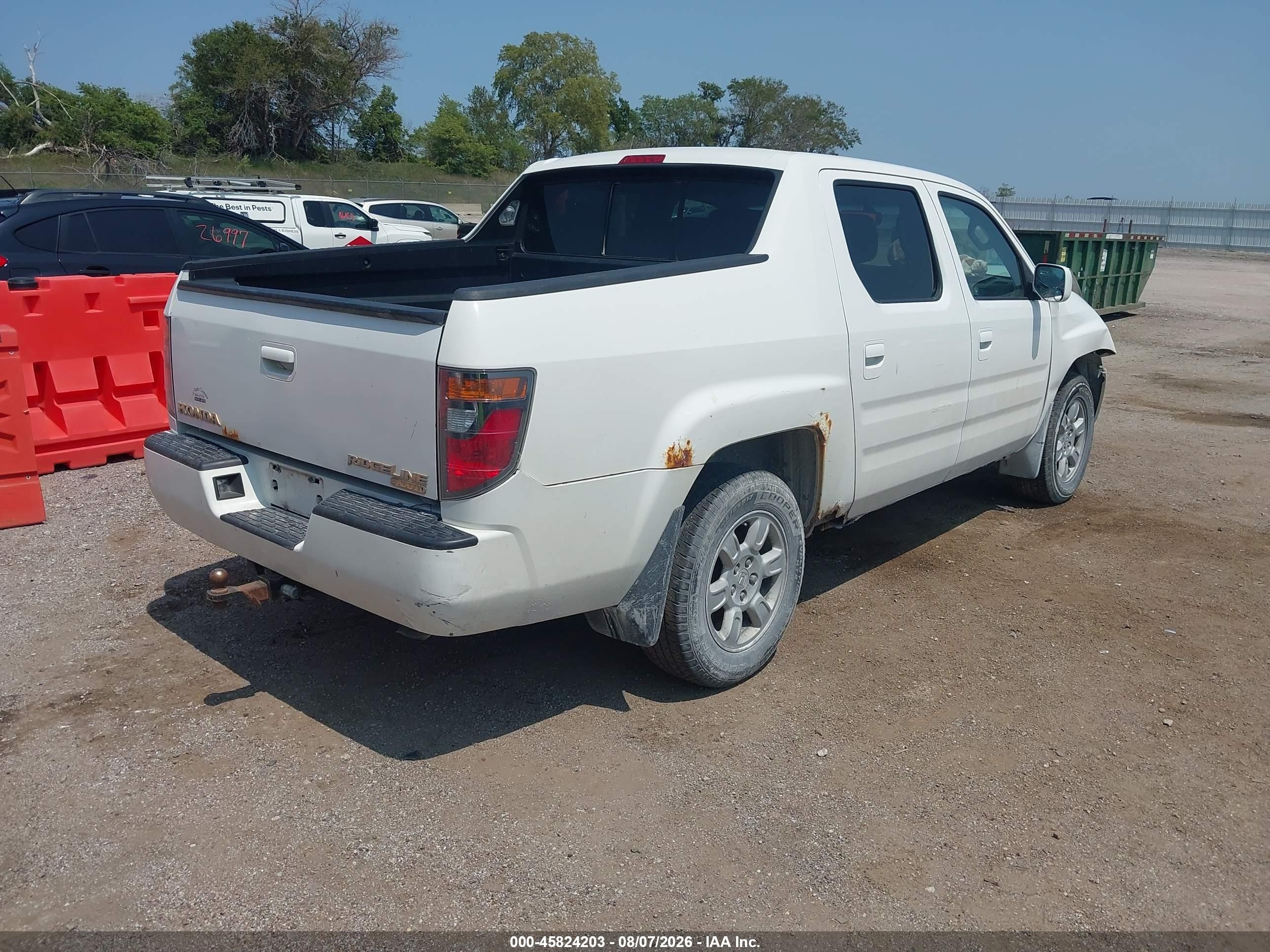 2006 Honda Ridgeline Rtl White vin: 2HJYK16526H512610