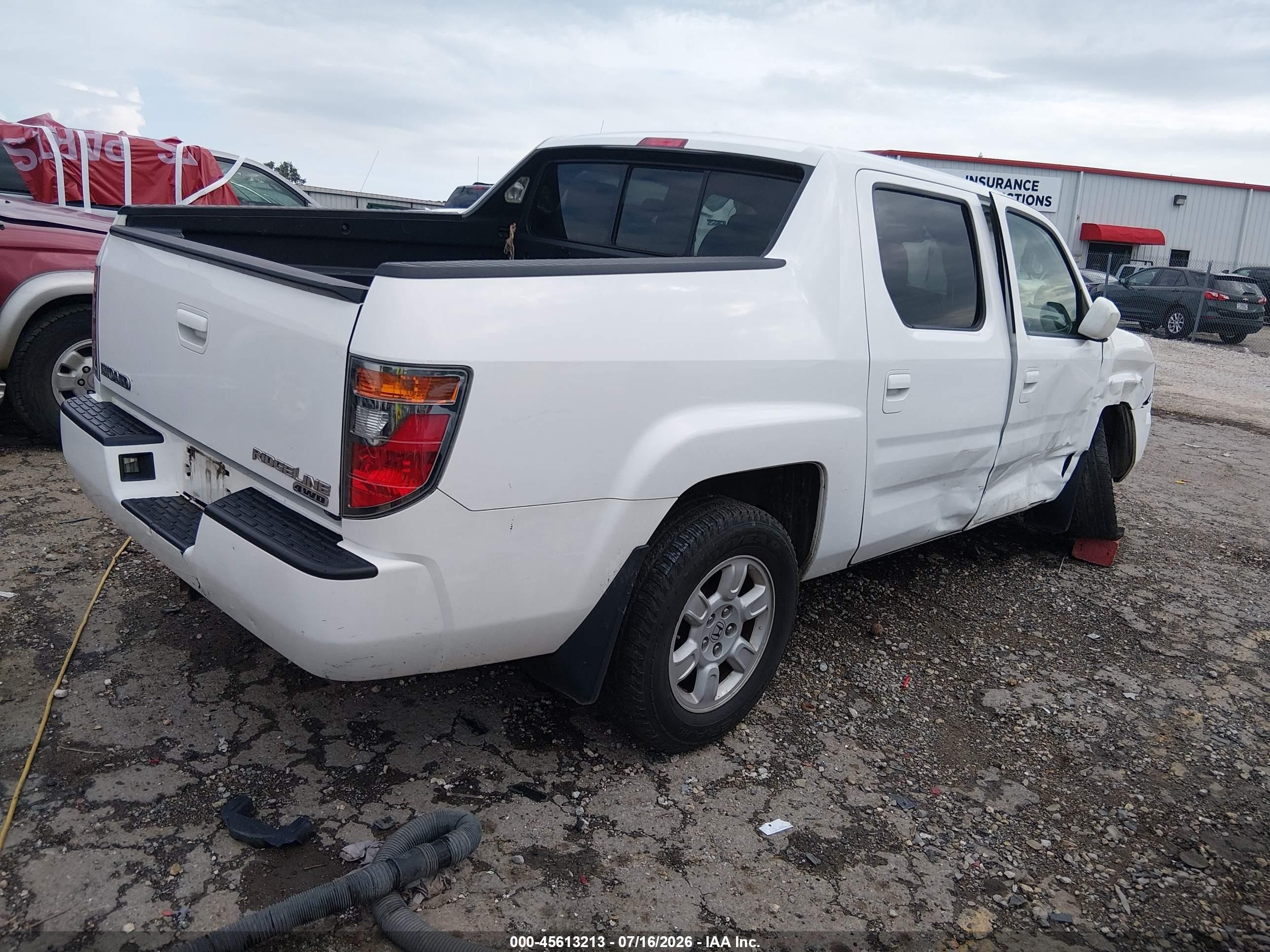 2007 Honda Ridgeline Rtl White vin: 2HJYK16527H521941