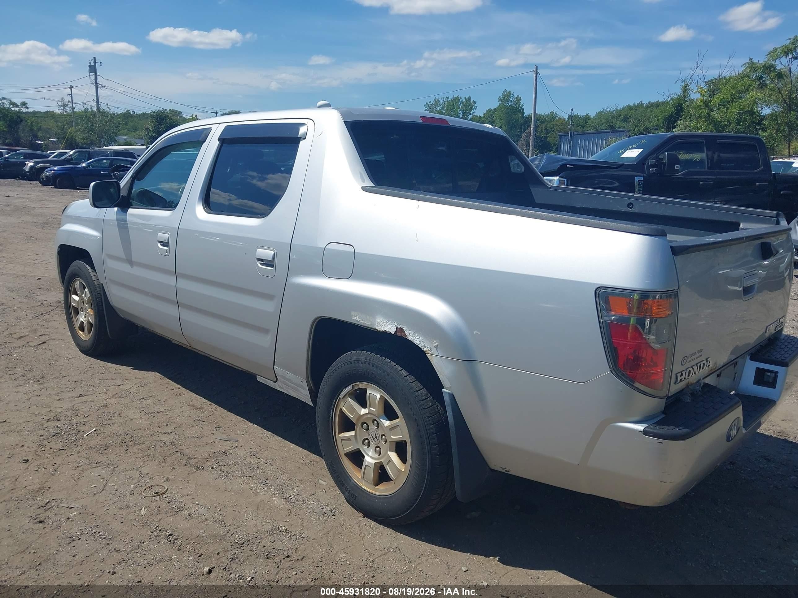 2008 Honda Ridgeline Rtl Silver vin: 2HJYK16528H514067