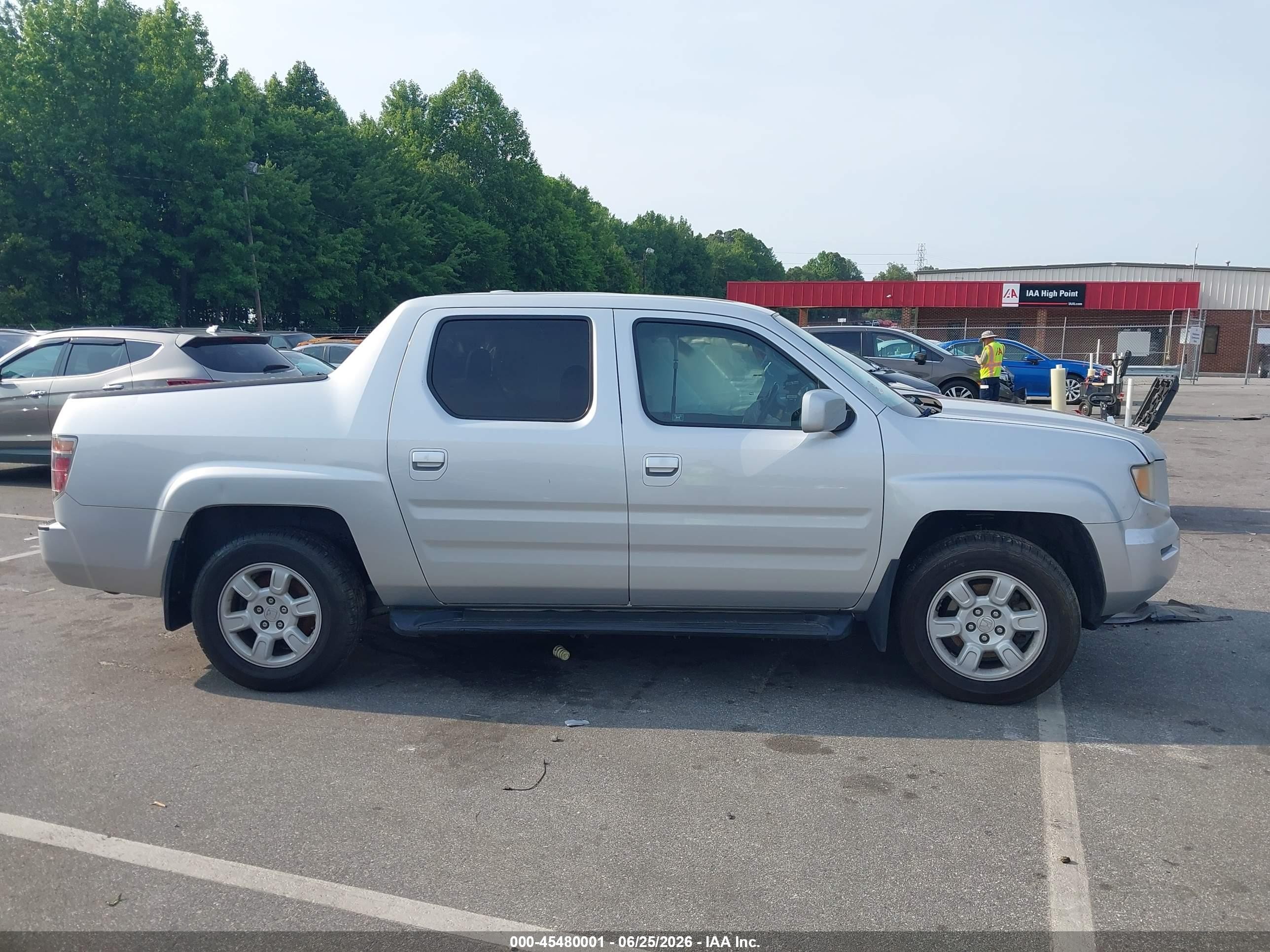2006 Honda Ridgeline Rtl Silver vin: 2HJYK16536H559239