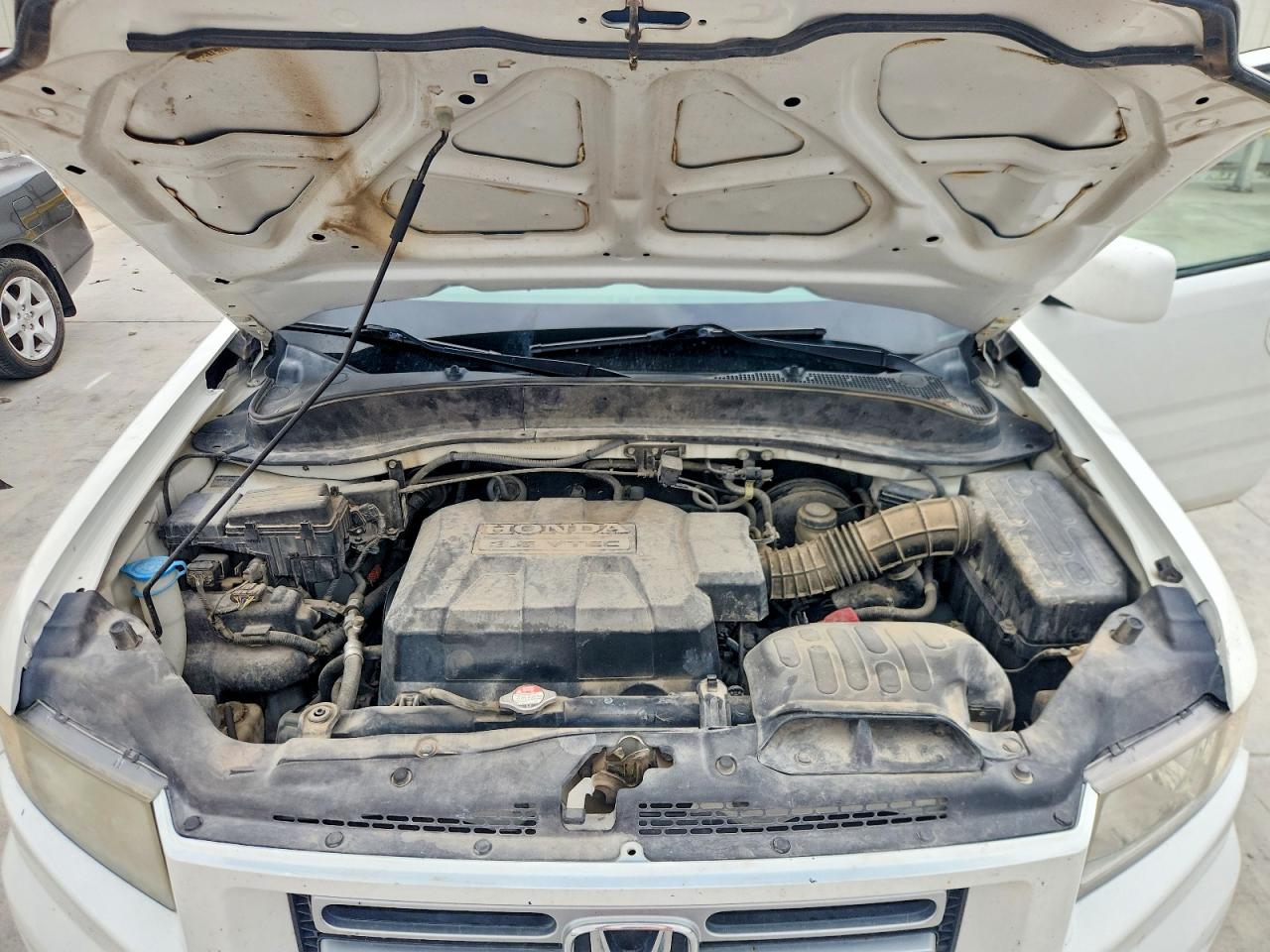 2008 Honda Ridgeline Rtl White vin: 2HJYK16538H512733