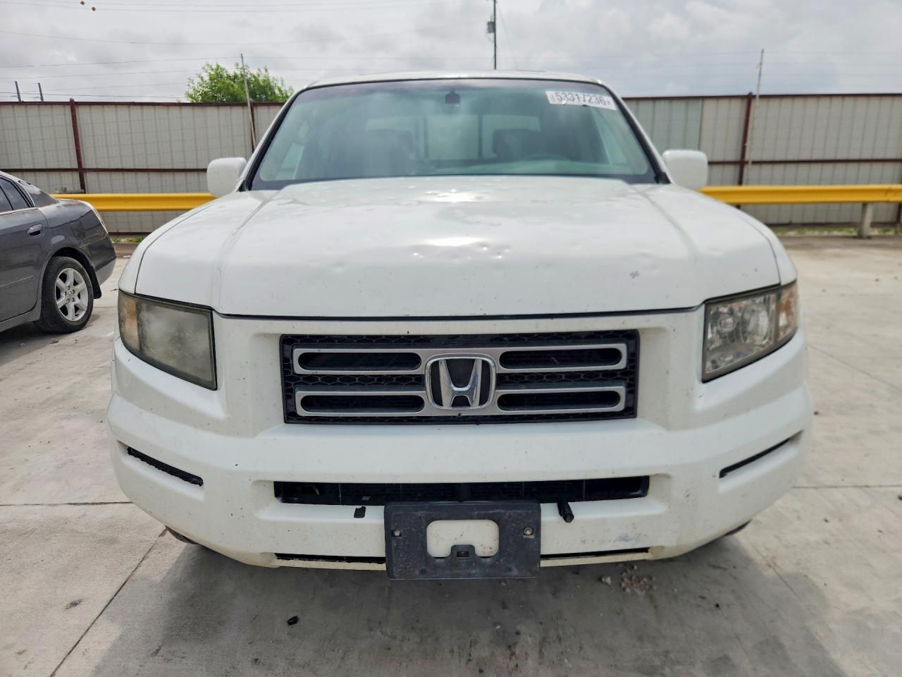 2008 Honda Ridgeline Rtl White vin: 2HJYK16538H512733