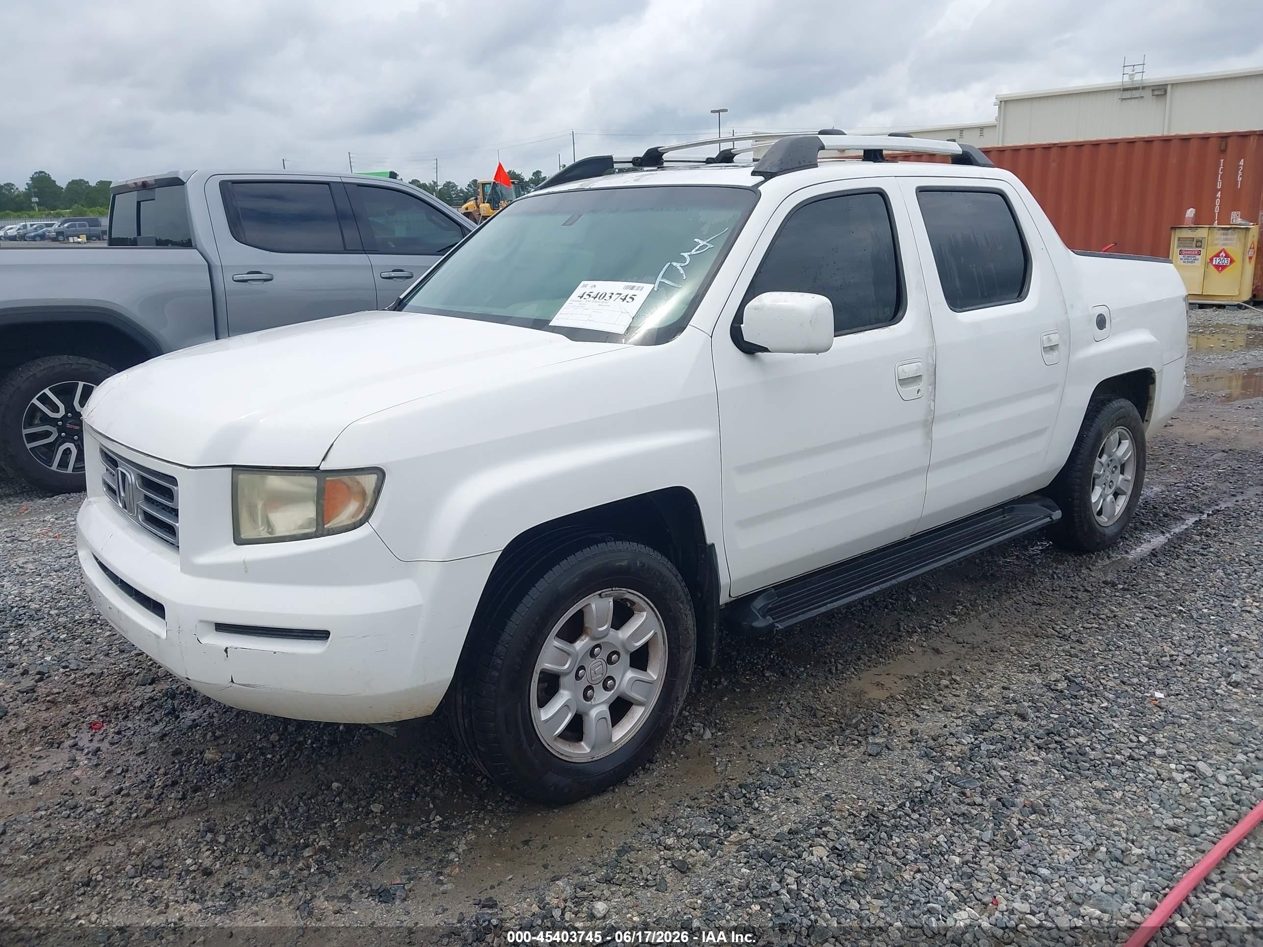 2006 Honda Ridgeline Rtl White vin: 2HJYK16546H546855