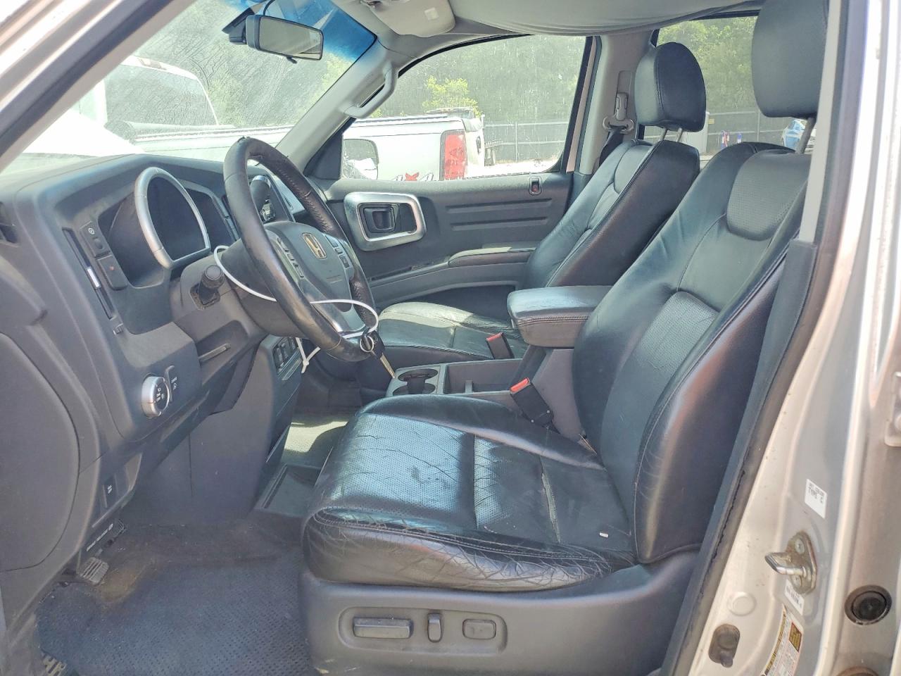 2006 Honda Ridgeline Rtl Silver vin: 2HJYK16546H572226