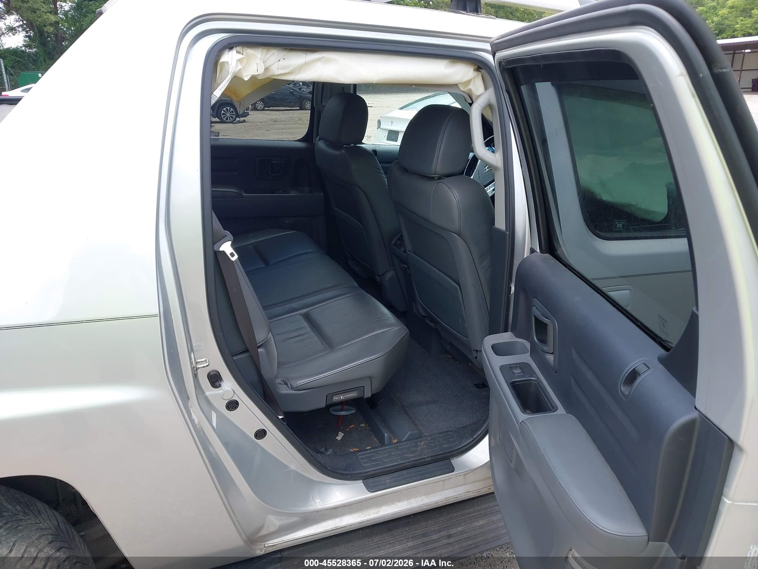 2007 Honda Ridgeline Rtl Silver vin: 2HJYK16547H521584