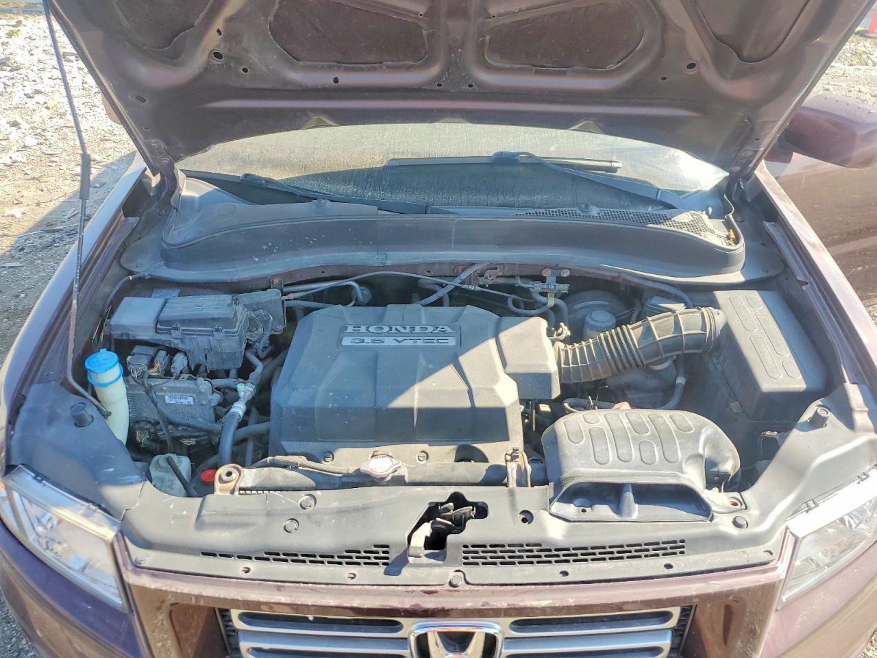 2008 Honda Ridgeline Sport Burgundy vin: 2HJYK16548H520775