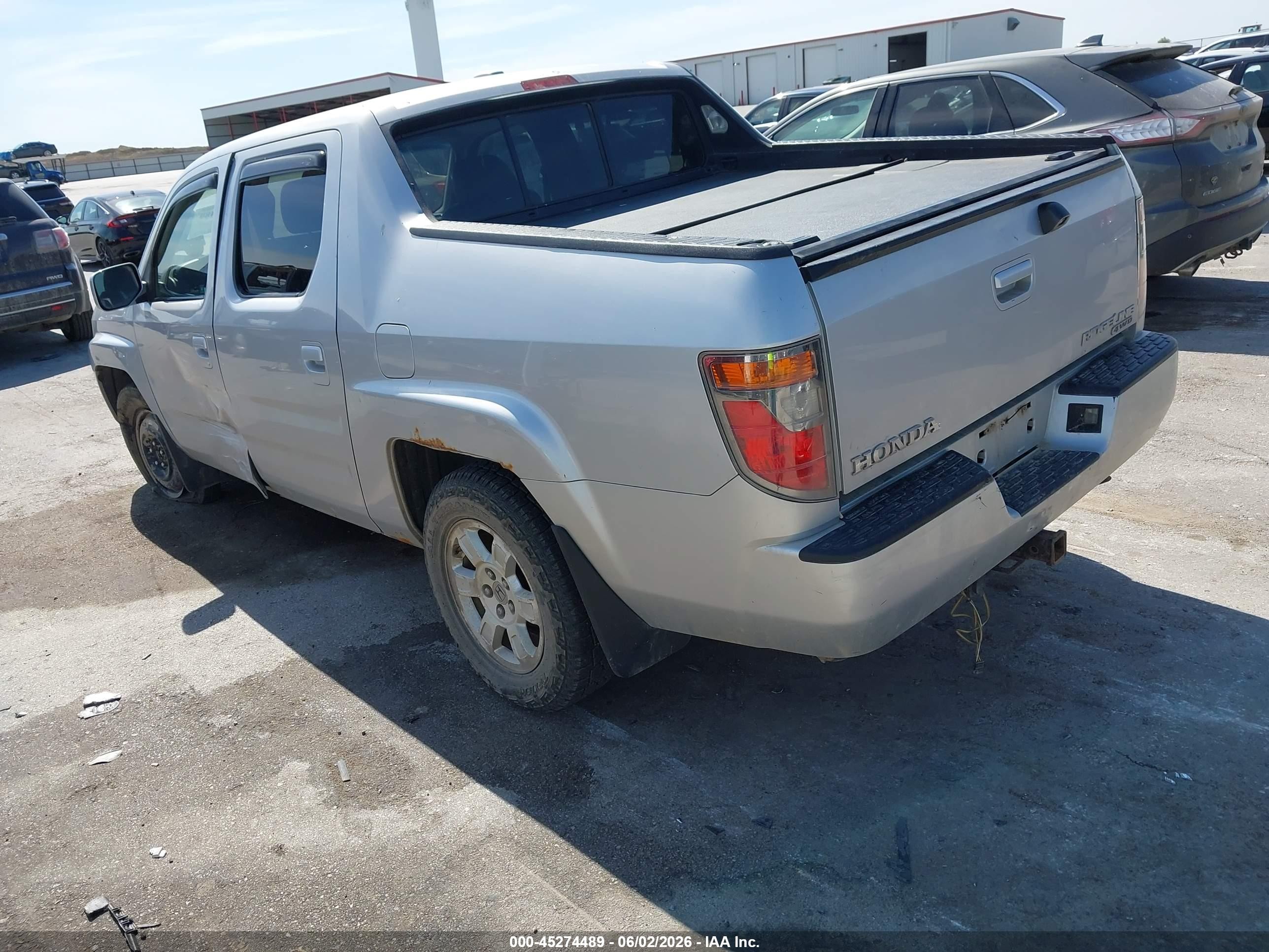 2008 Honda Ridgeline Rtl Silver vin: 2HJYK16548H522428