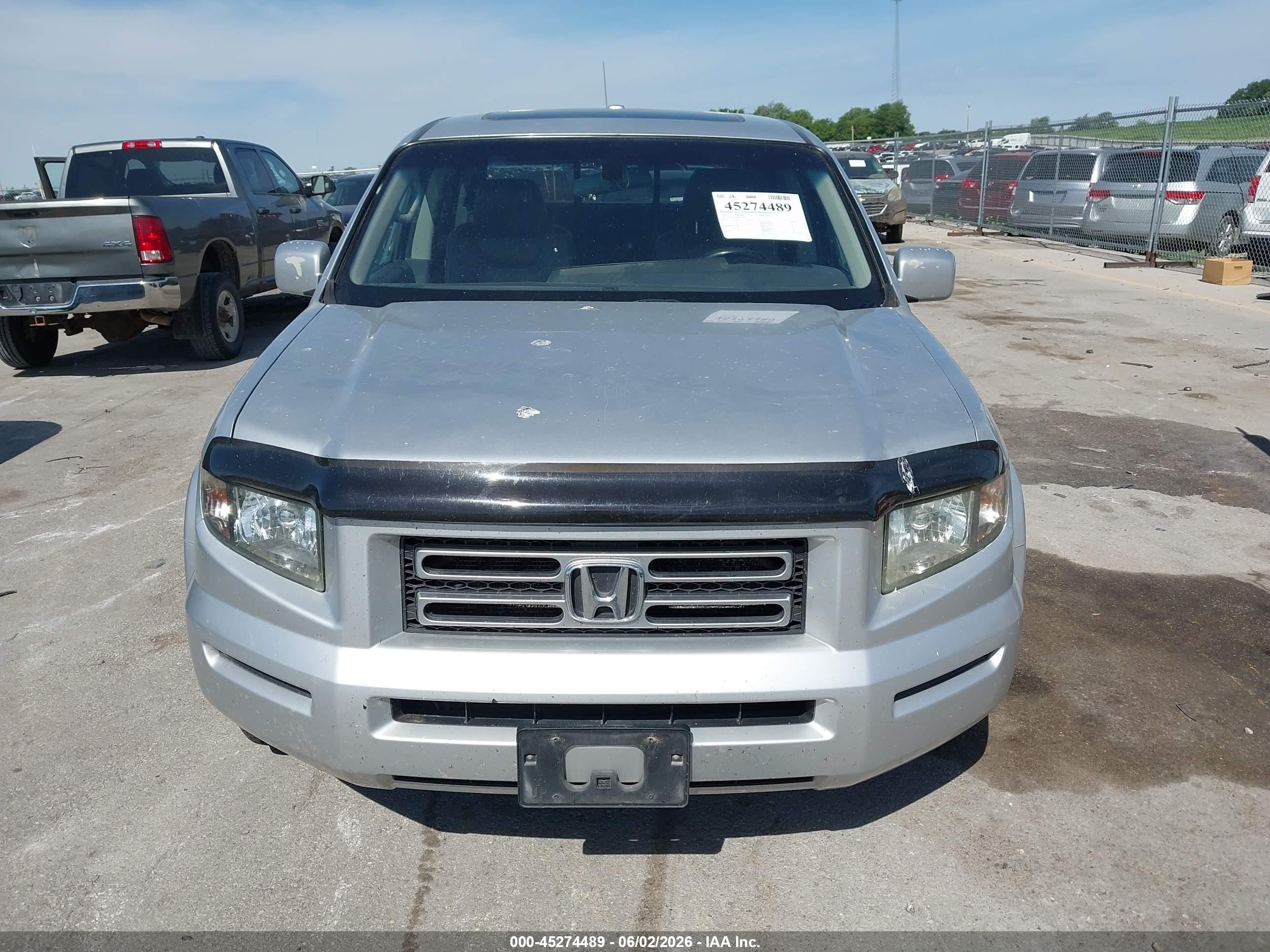 2008 Honda Ridgeline Rtl Silver vin: 2HJYK16548H522428