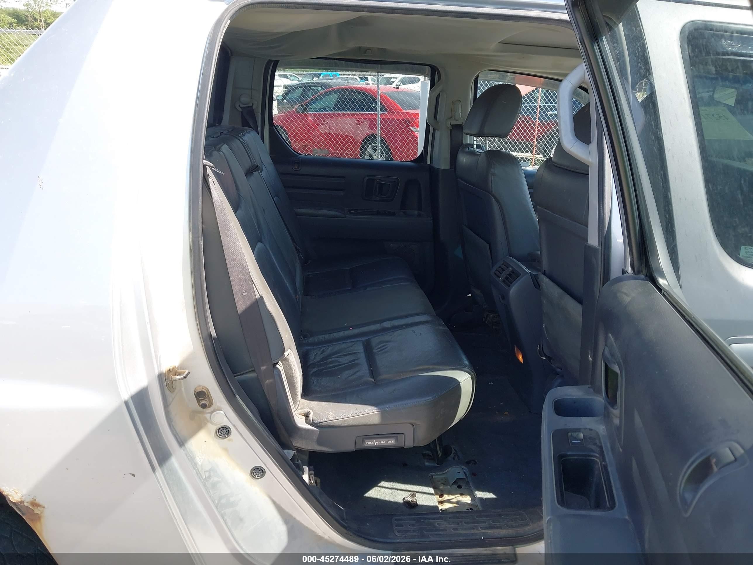2008 Honda Ridgeline Rtl Silver vin: 2HJYK16548H522428