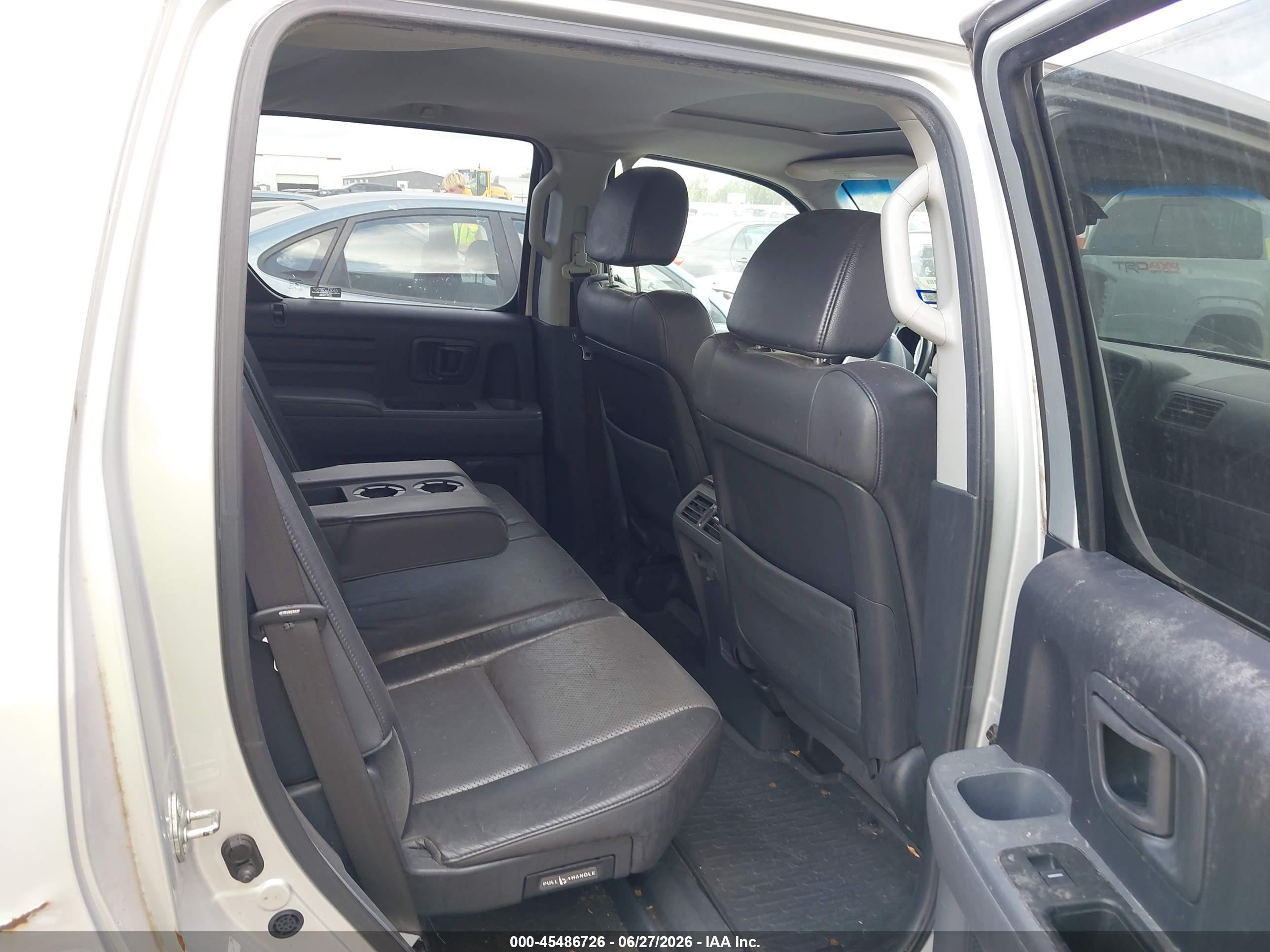 2006 Honda Ridgeline Rtl Silver vin: 2HJYK16556H522659