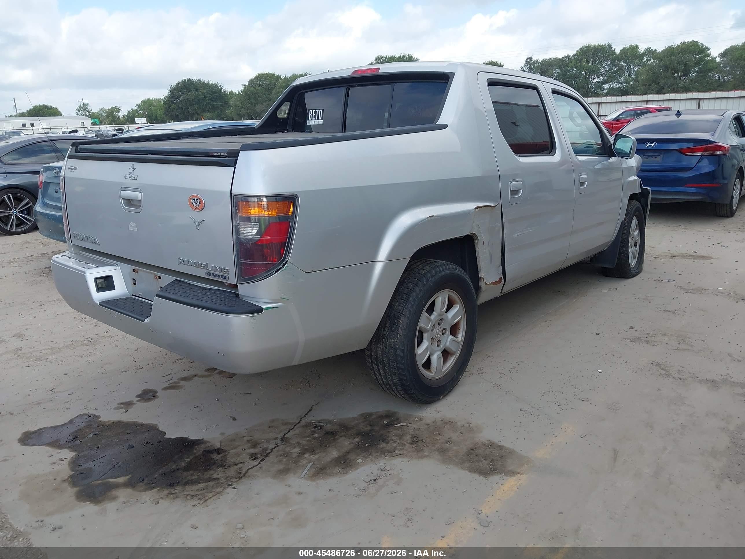 2006 Honda Ridgeline Rtl Silver vin: 2HJYK16556H522659