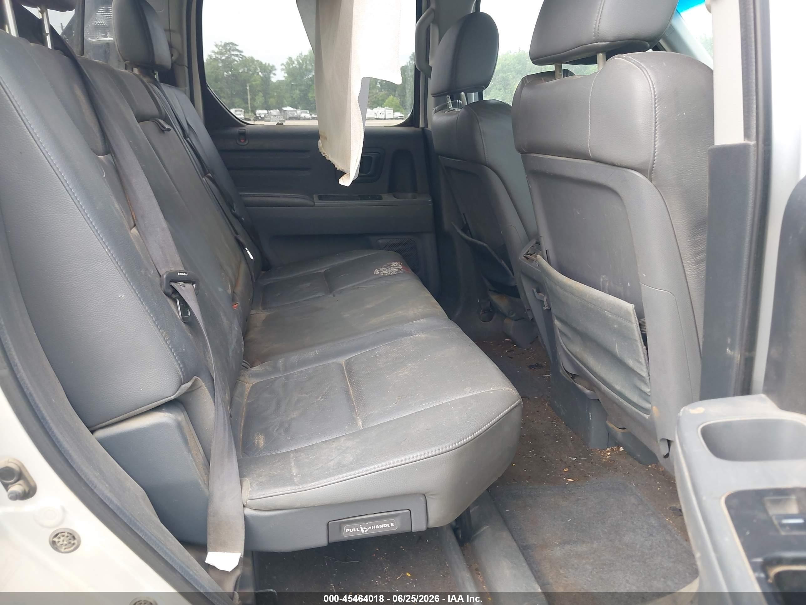 2007 Honda Ridgeline Rtl Silver vin: 2HJYK16557H550074