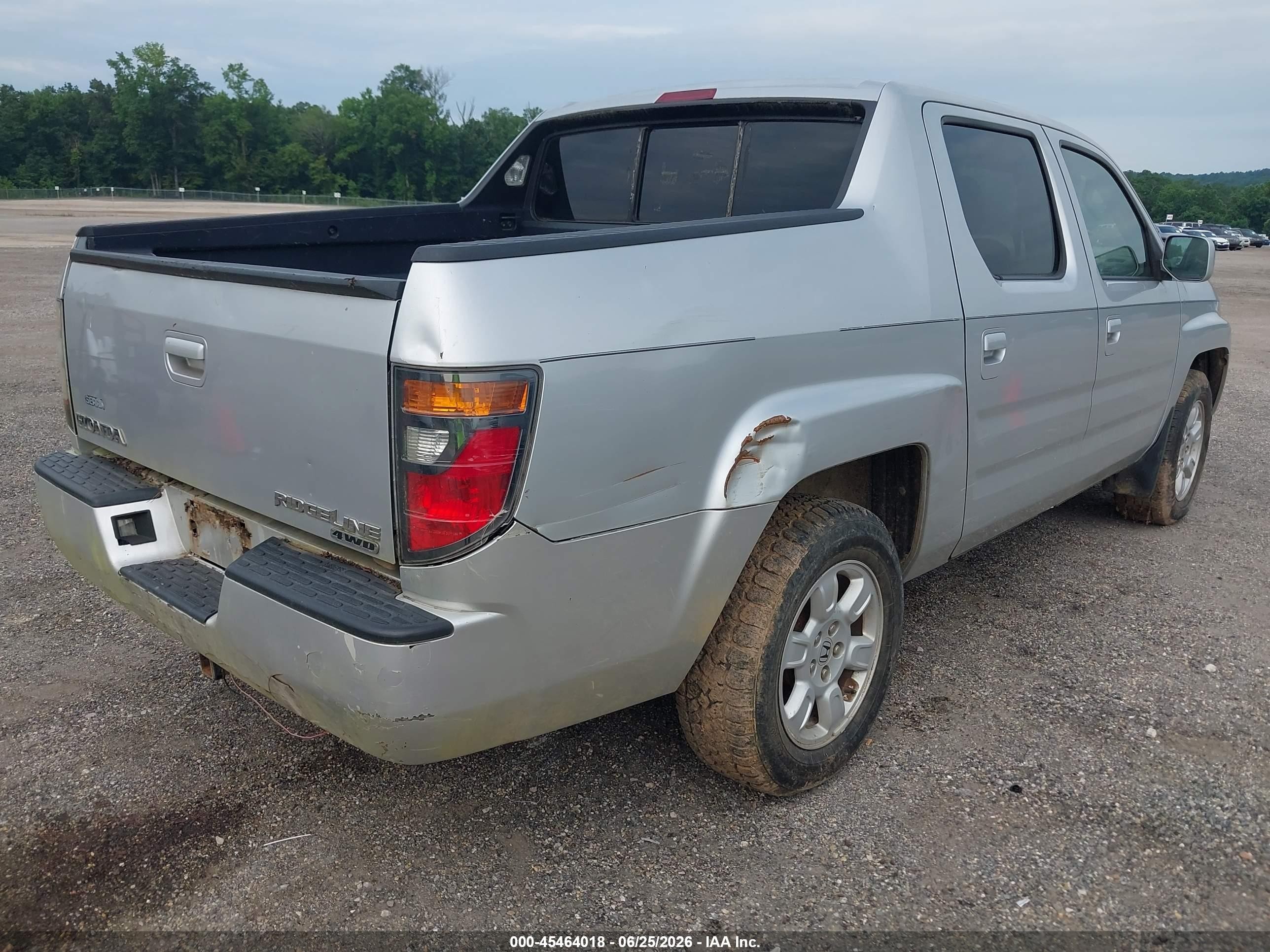 2007 Honda Ridgeline Rtl Silver vin: 2HJYK16557H550074