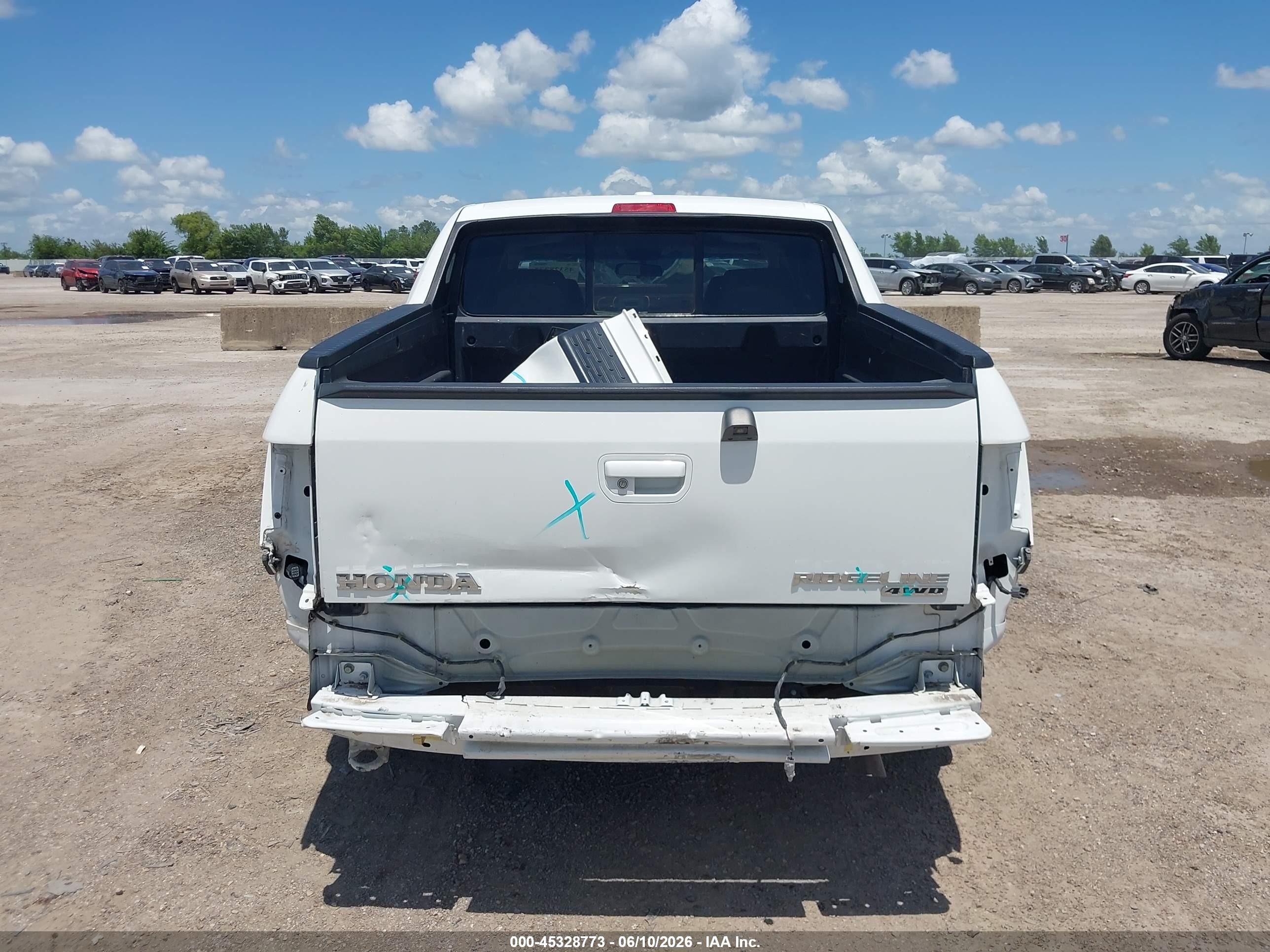 2008 Honda Ridgeline Rtl White vin: 2HJYK16558H515696