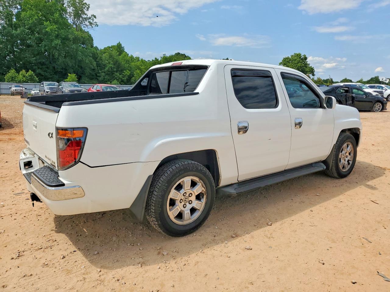 2008 Honda Ridgeline Rtl White vin: 2HJYK16558H528061