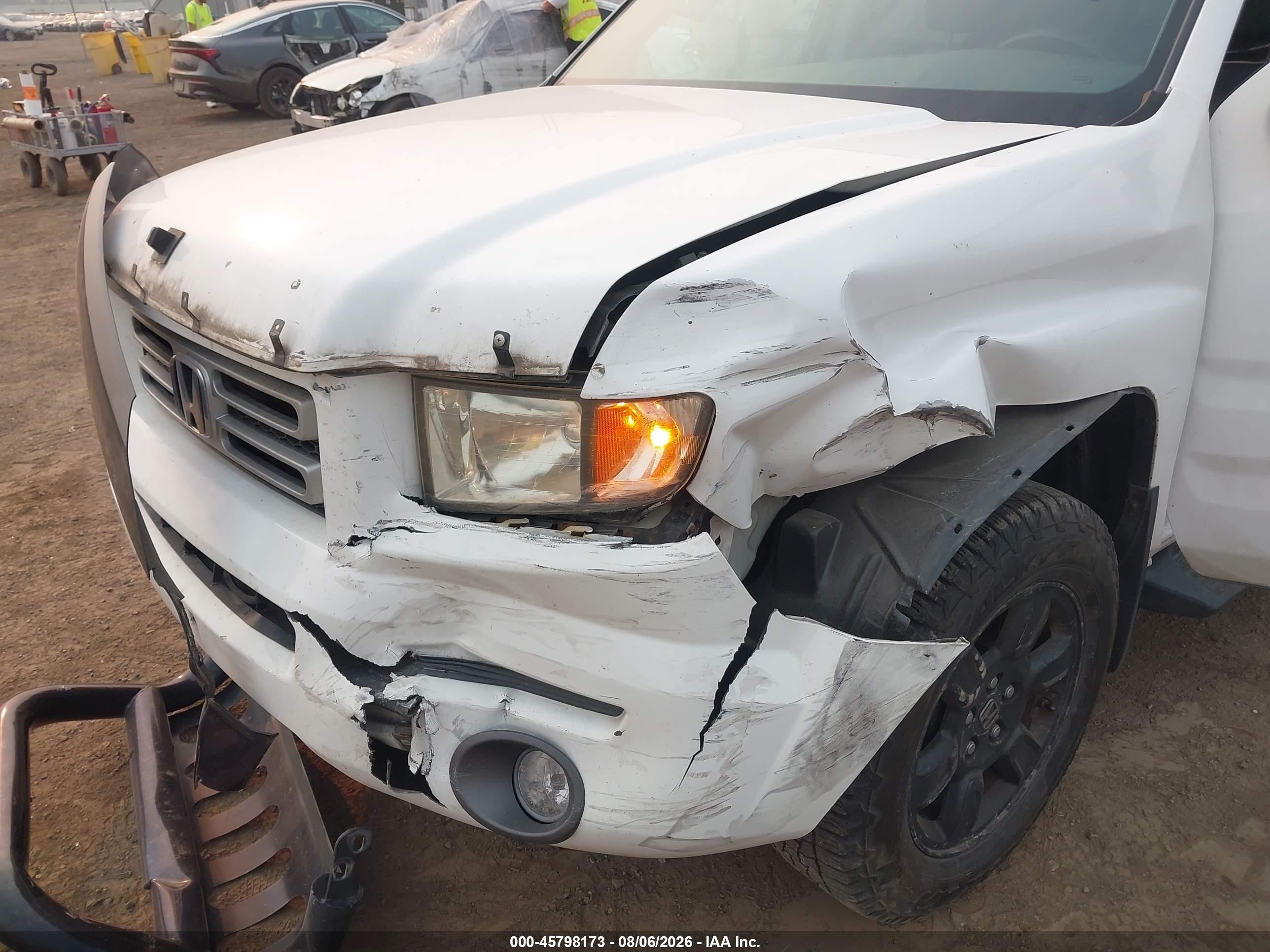 2006 Honda Ridgeline Rtl White vin: 2HJYK16566H005337