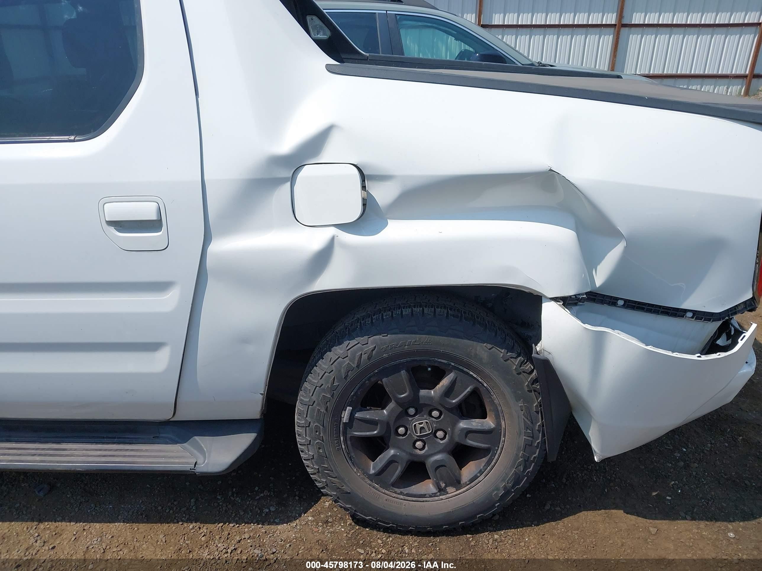 2006 Honda Ridgeline Rtl White vin: 2HJYK16566H005337