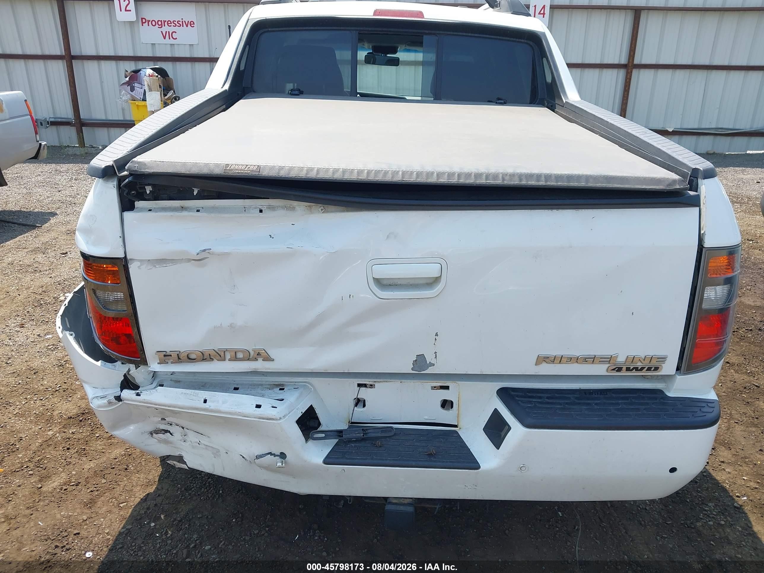 2006 Honda Ridgeline Rtl White vin: 2HJYK16566H005337