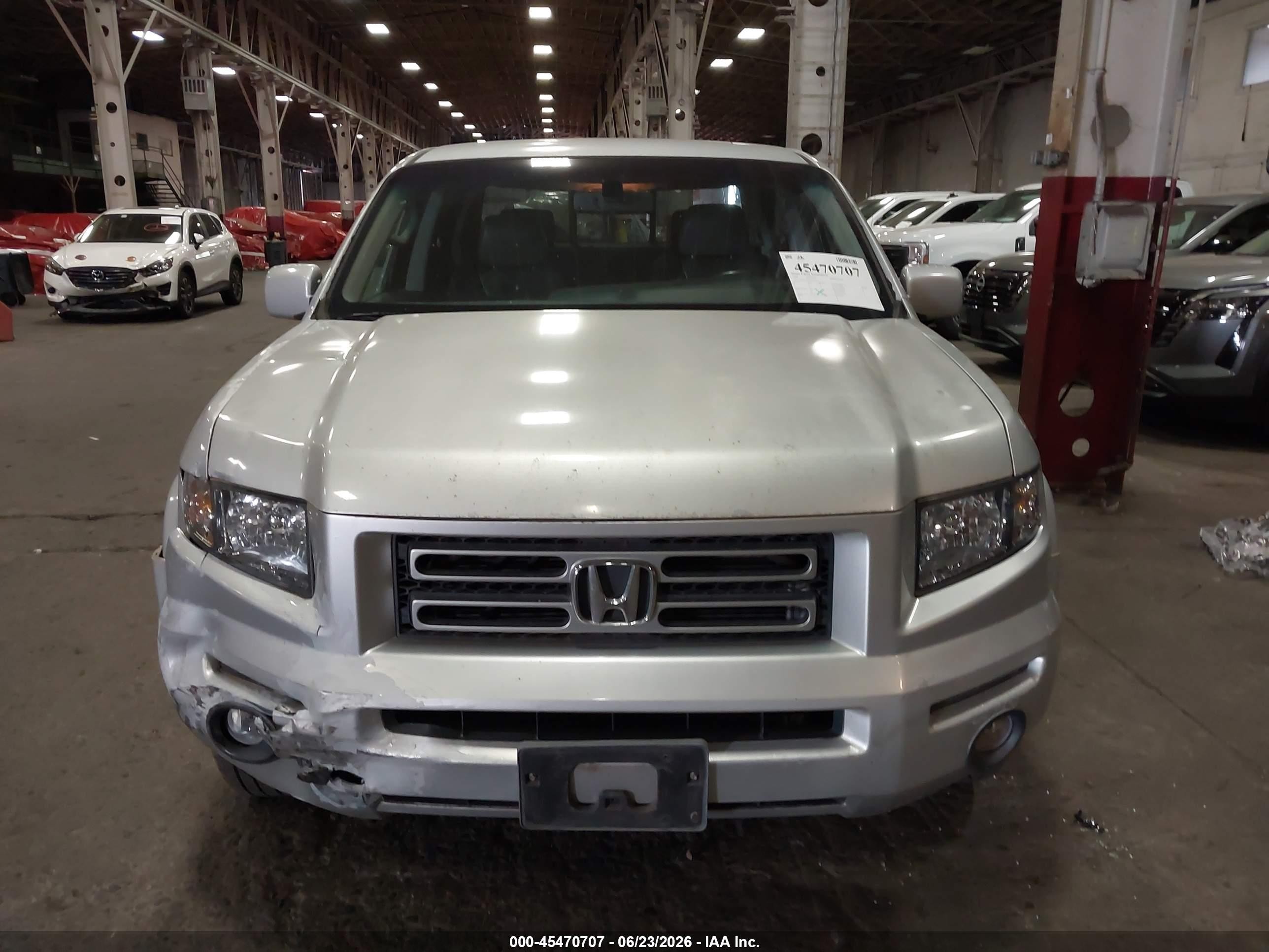 2006 Honda Ridgeline Rtl Silver vin: 2HJYK16566H520533