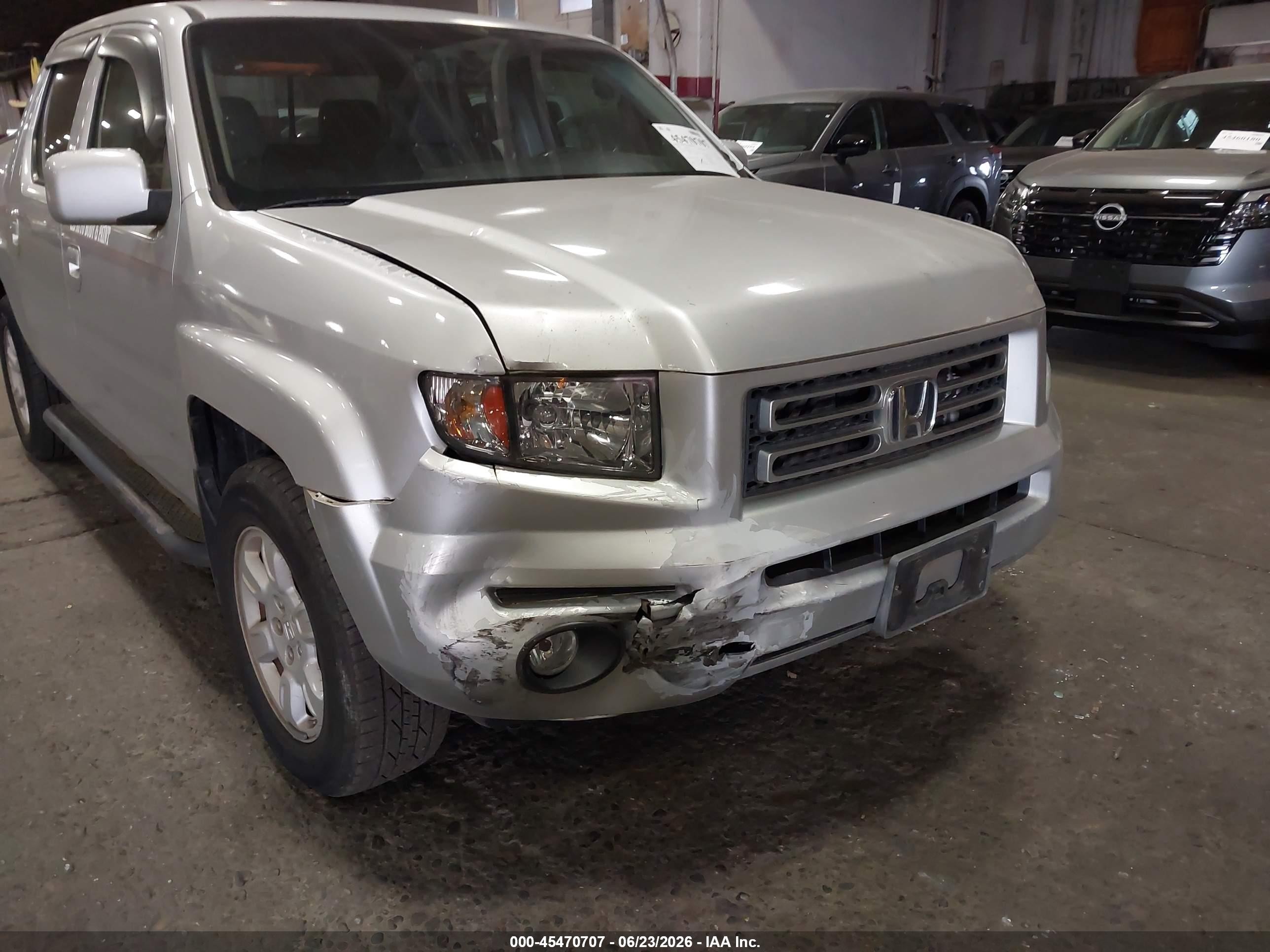 2006 Honda Ridgeline Rtl Silver vin: 2HJYK16566H520533