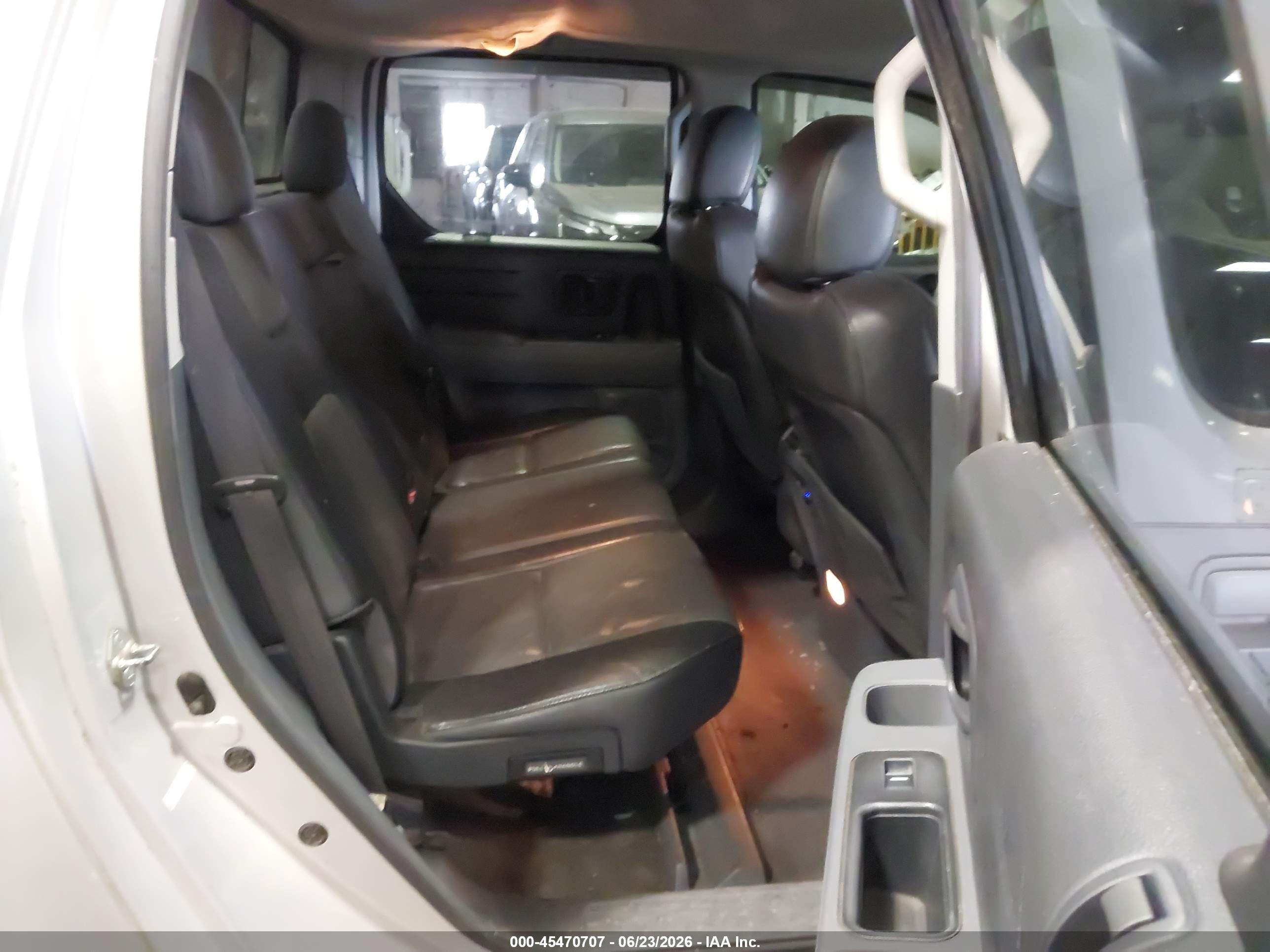 2006 Honda Ridgeline Rtl Silver vin: 2HJYK16566H520533