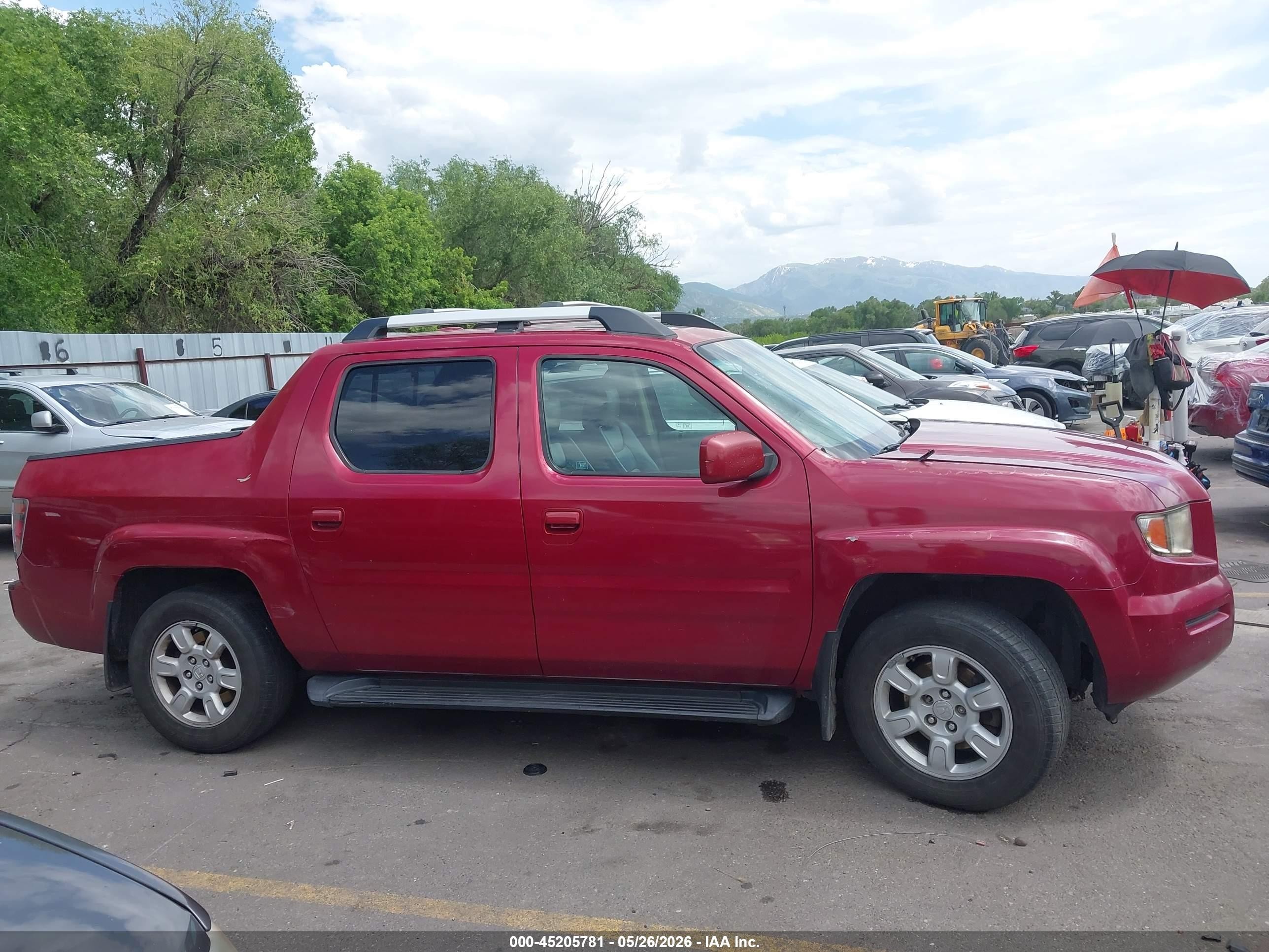 2006 Honda Ridgeline Rtl Red vin: 2HJYK16566H530544