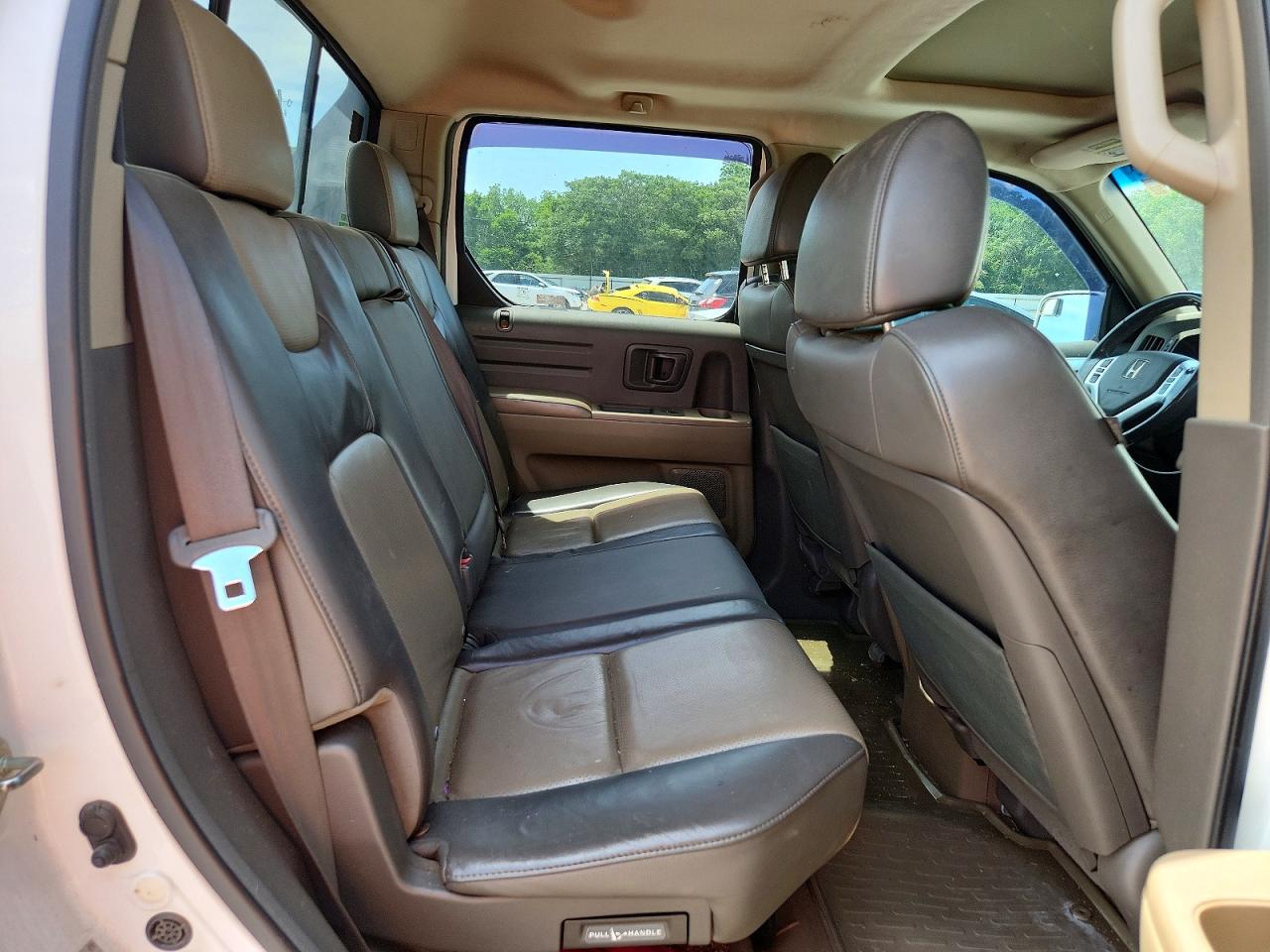 2006 Honda Ridgeline Rtl White vin: 2HJYK16566H531449