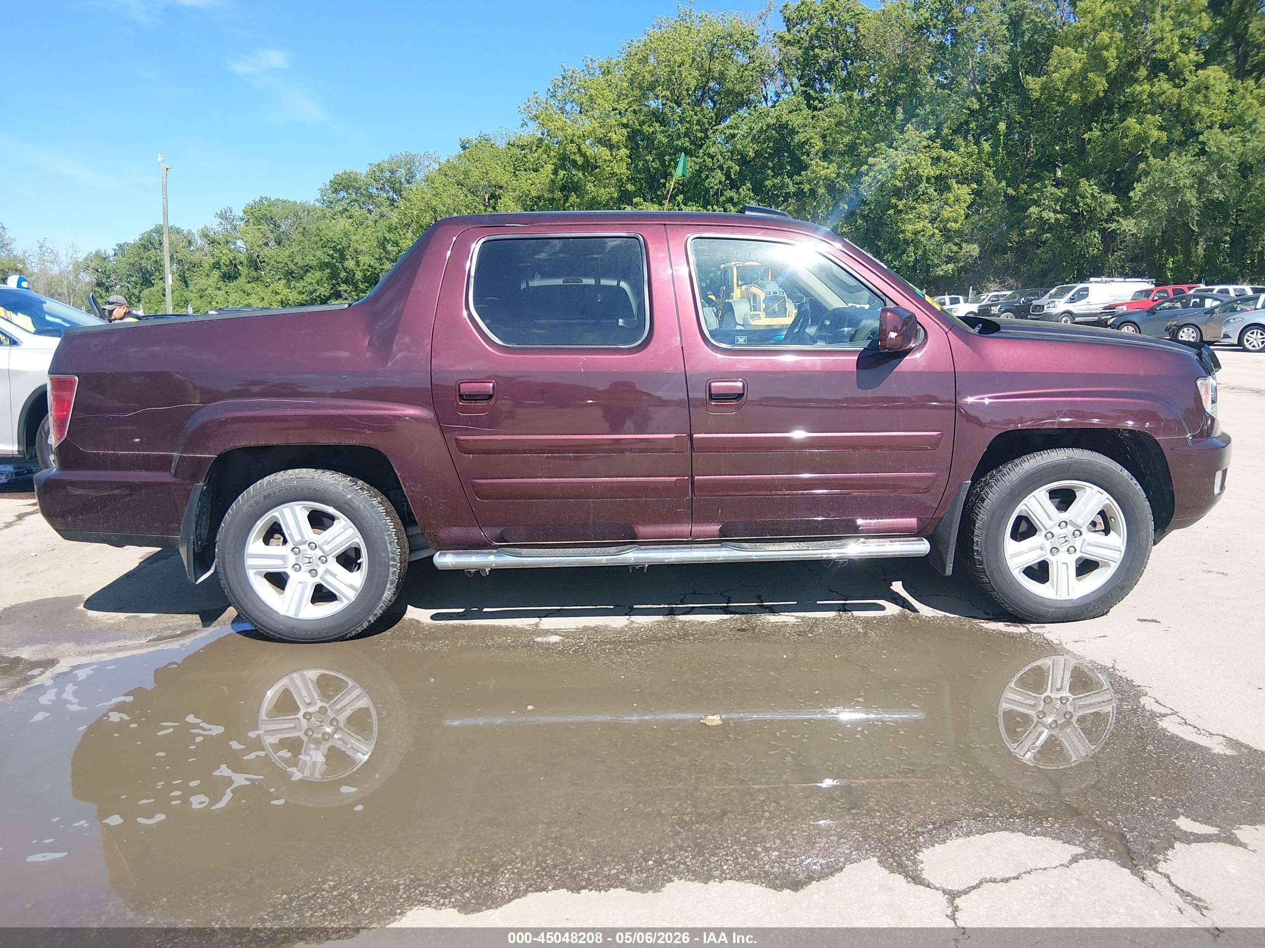 2009 Honda Ridgeline Rtl Burgundy vin: 2HJYK16569H500822