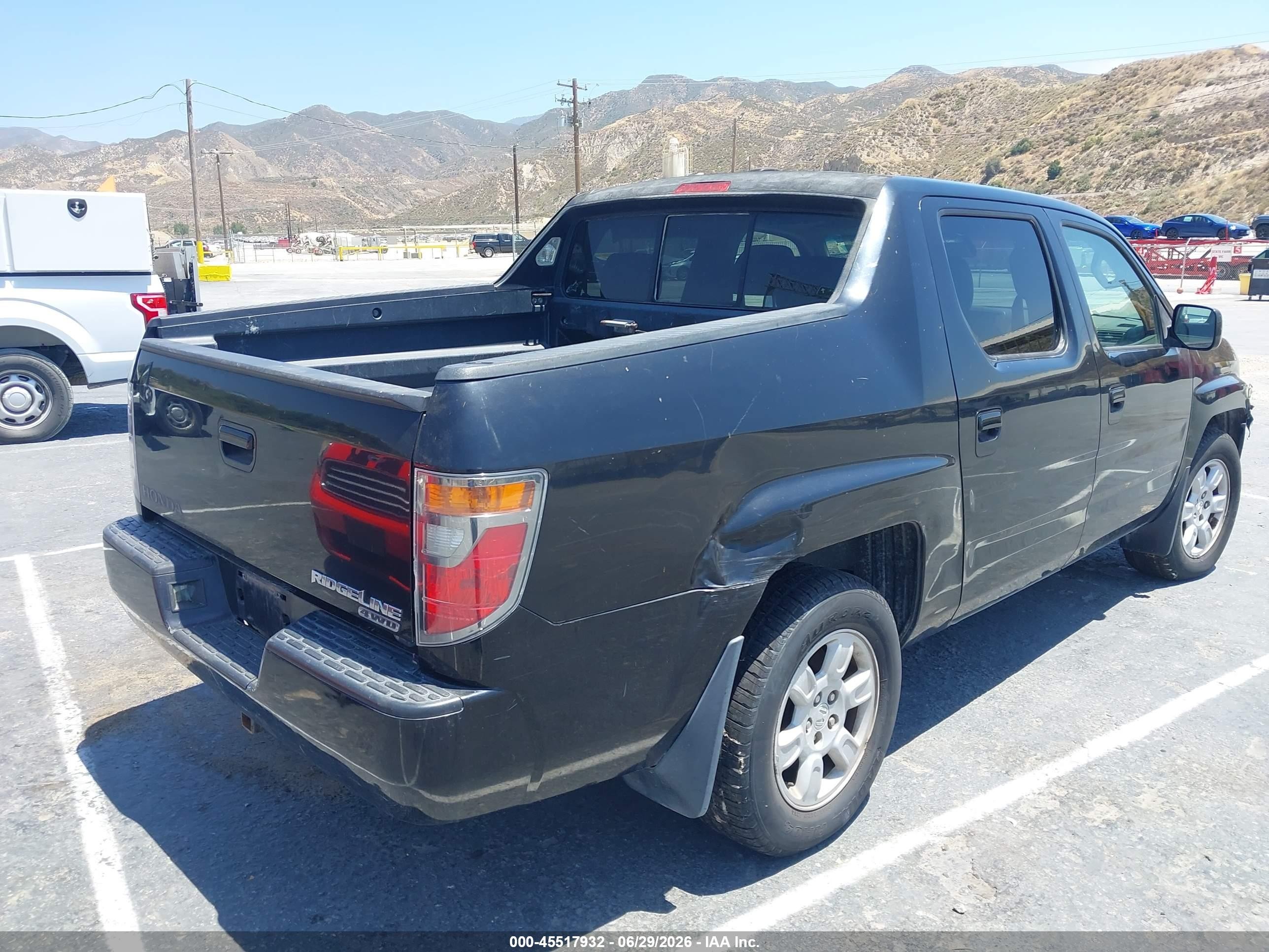2006 Honda Ridgeline Rtl Black vin: 2HJYK16576H526485