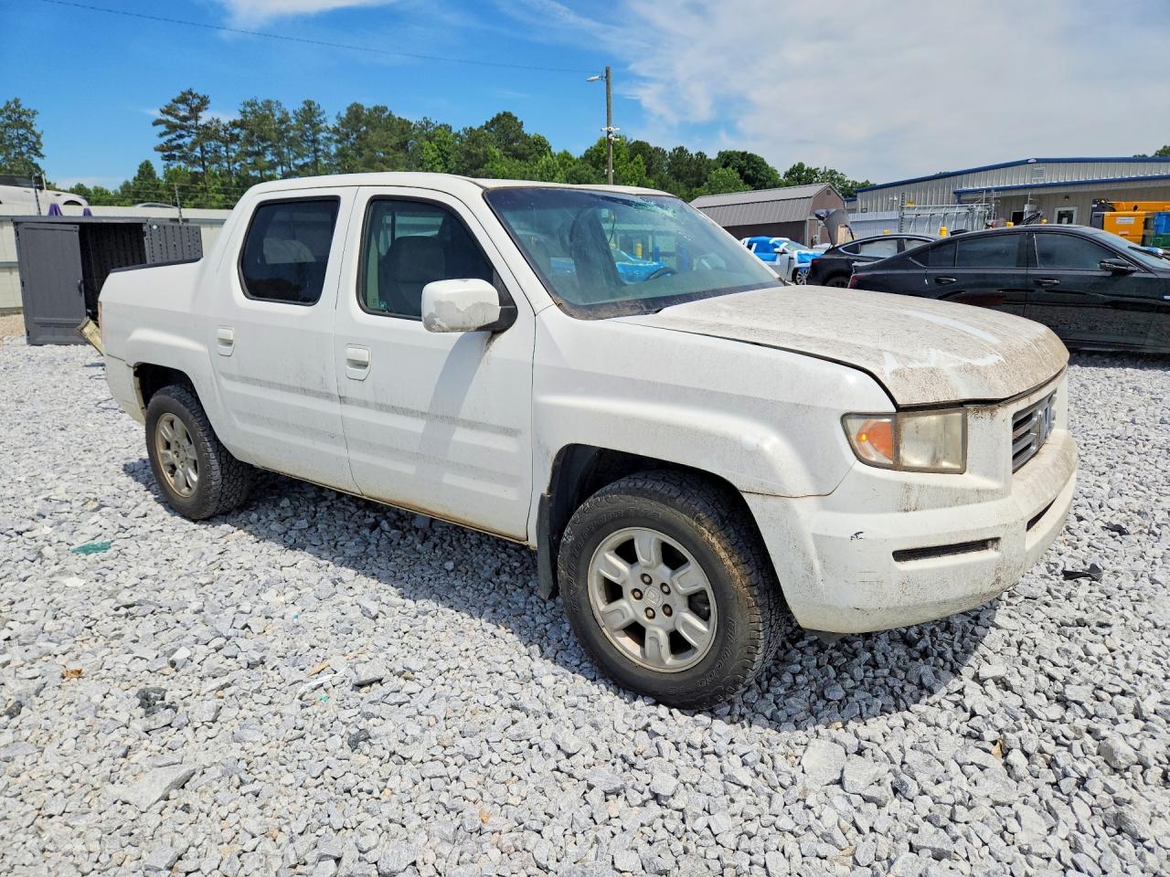 2006 Honda Ridgeline Rtl White vin: 2HJYK16576H529743