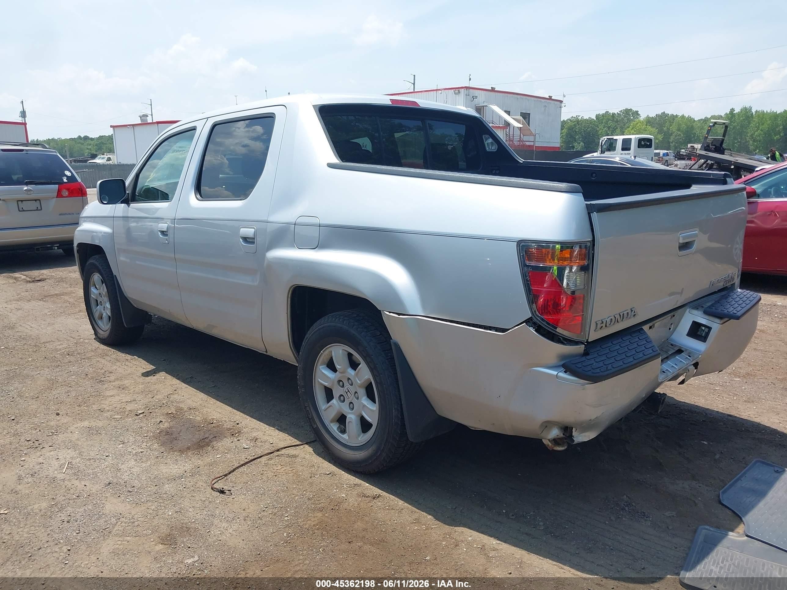 2007 Honda Ridgeline Rtl Silver vin: 2HJYK16577H545684