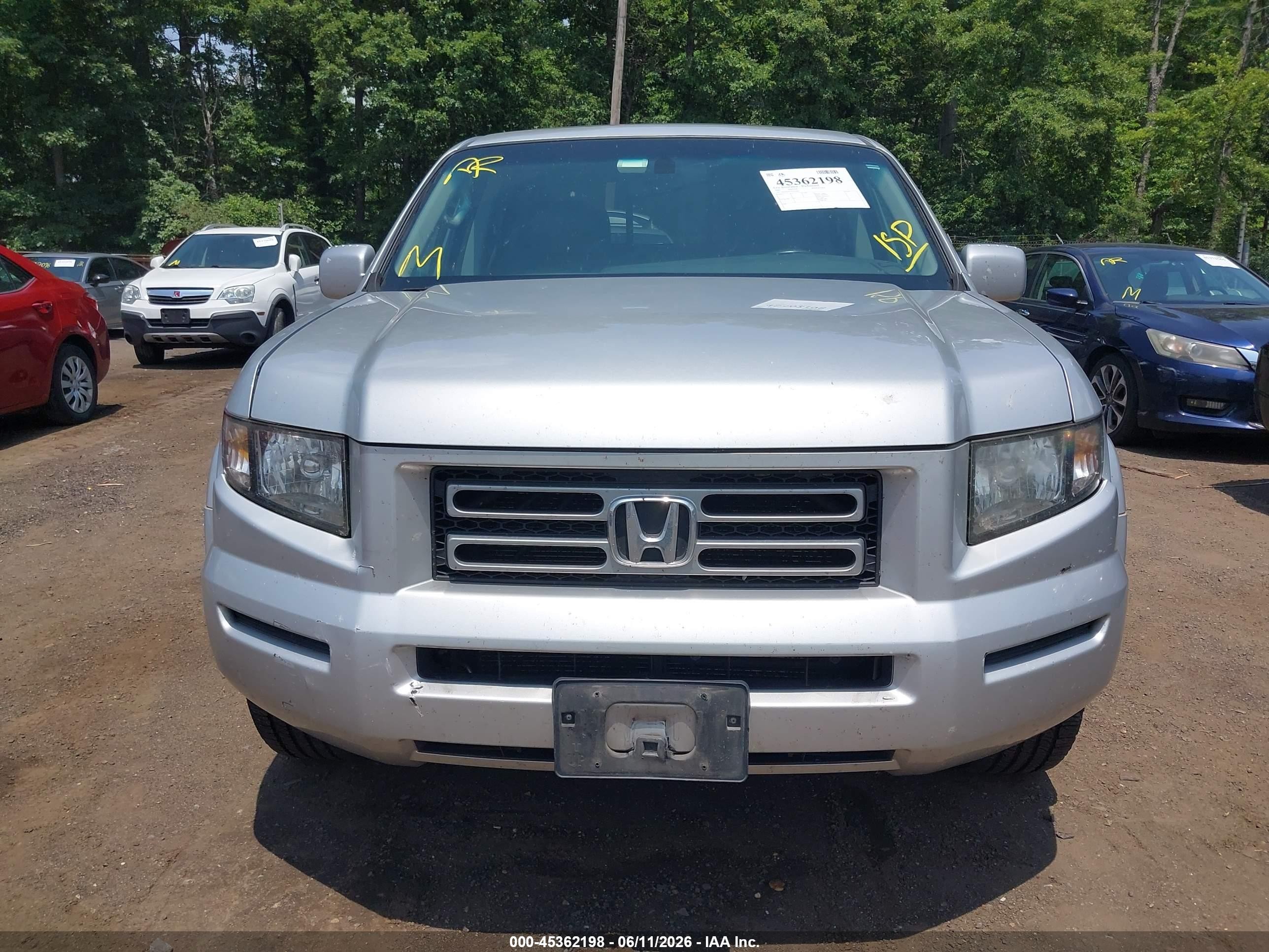 2007 Honda Ridgeline Rtl Silver vin: 2HJYK16577H545684