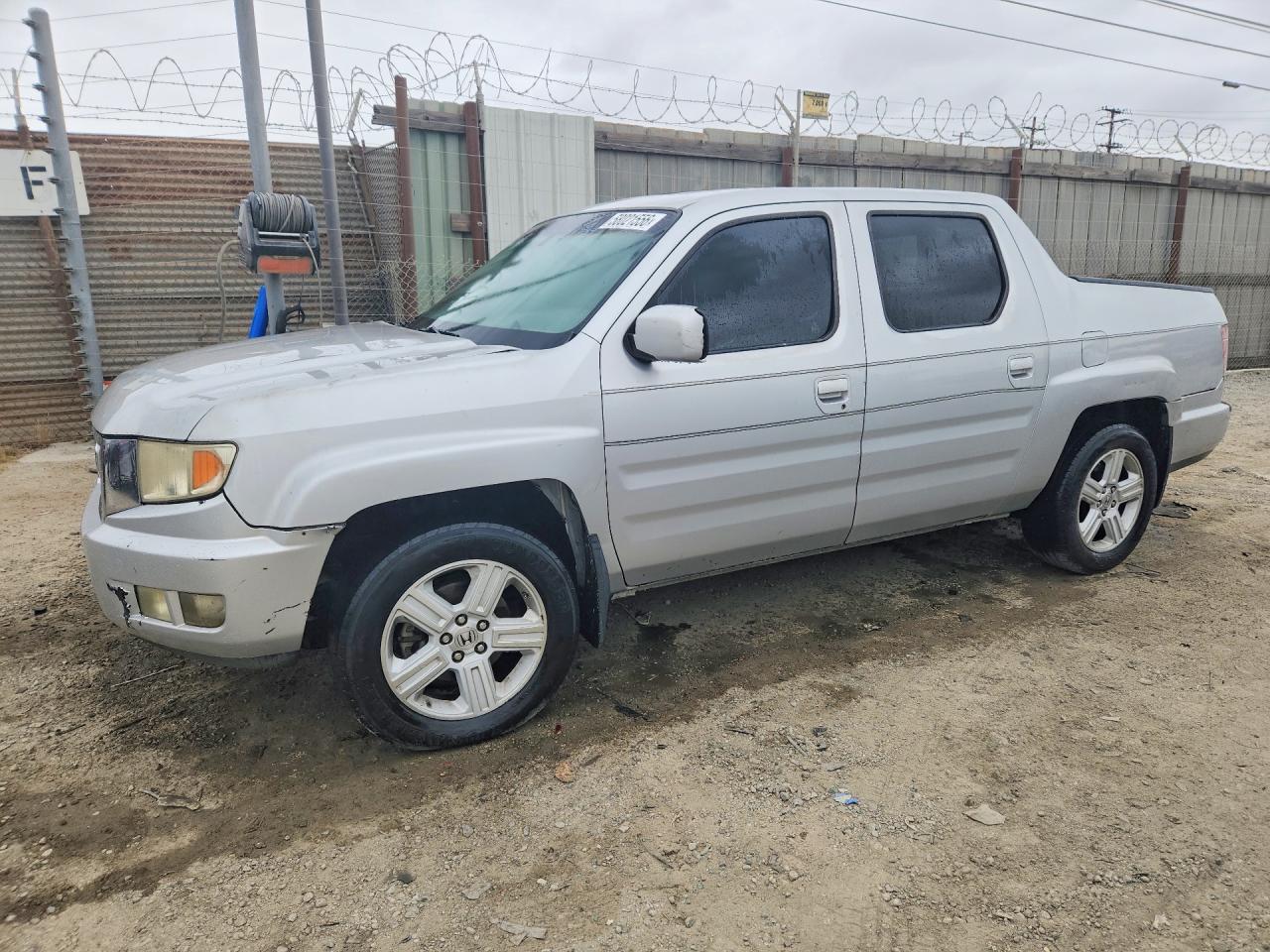 2009 Honda Ridgeline Rtl Silver vin: 2HJYK16579H501316