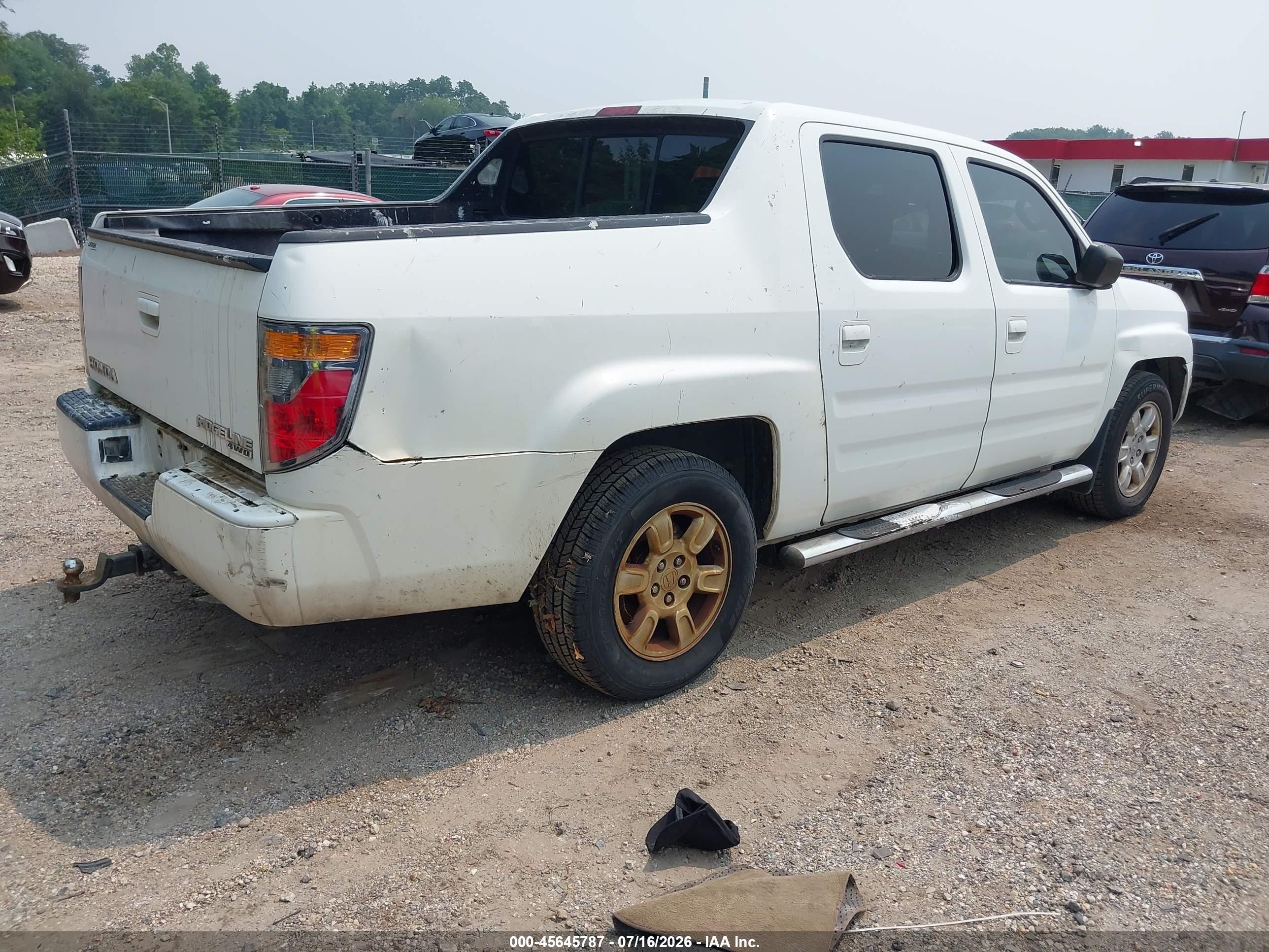 2007 Honda Ridgeline Rtl White vin: 2HJYK16587H506618