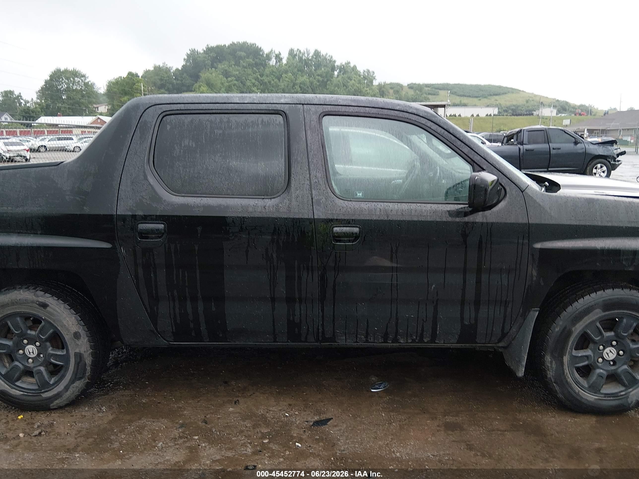 2007 Honda Ridgeline Rtl Black vin: 2HJYK16587H507364