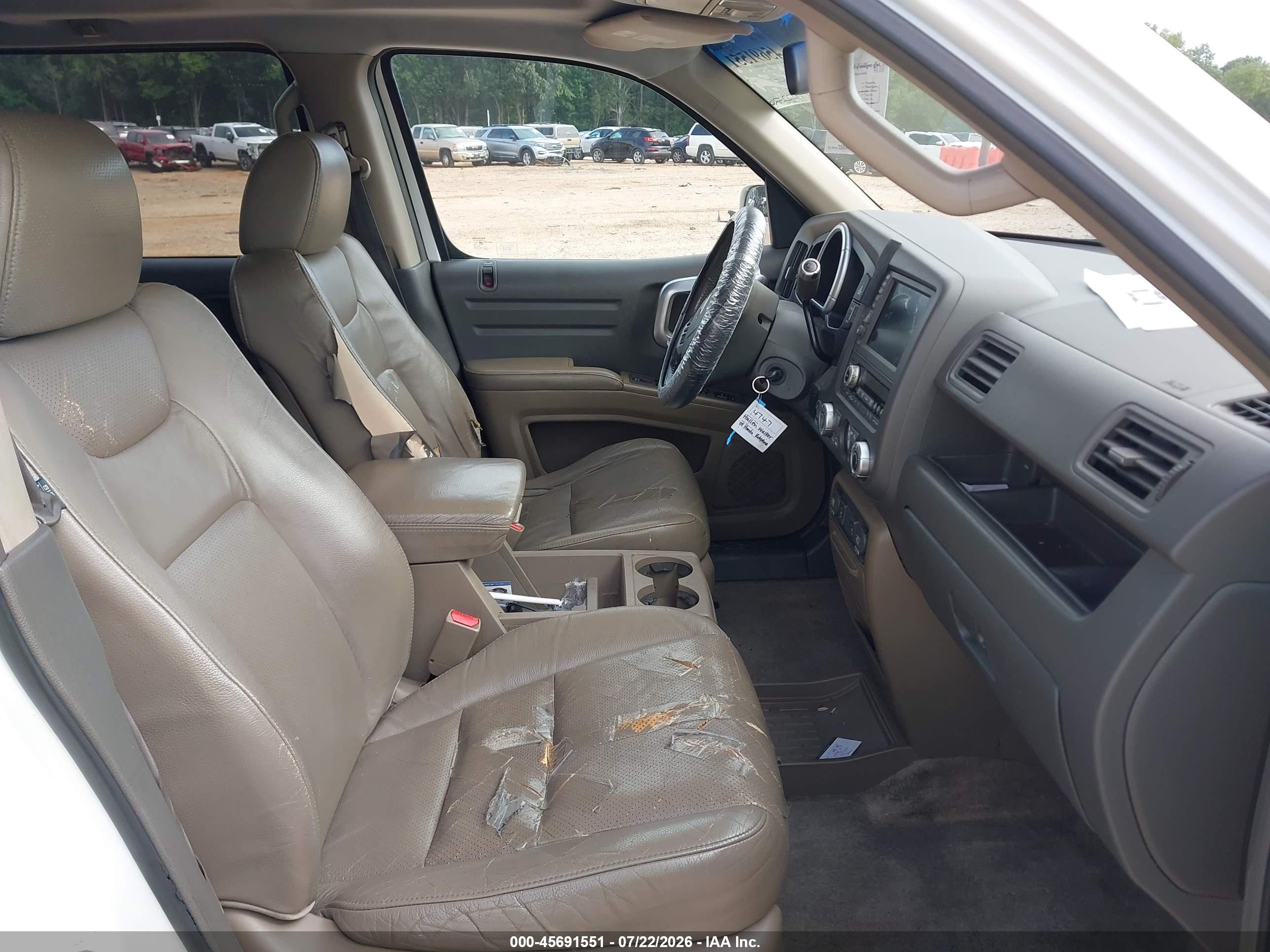 2008 Honda Ridgeline Rtl White vin: 2HJYK16588H504353