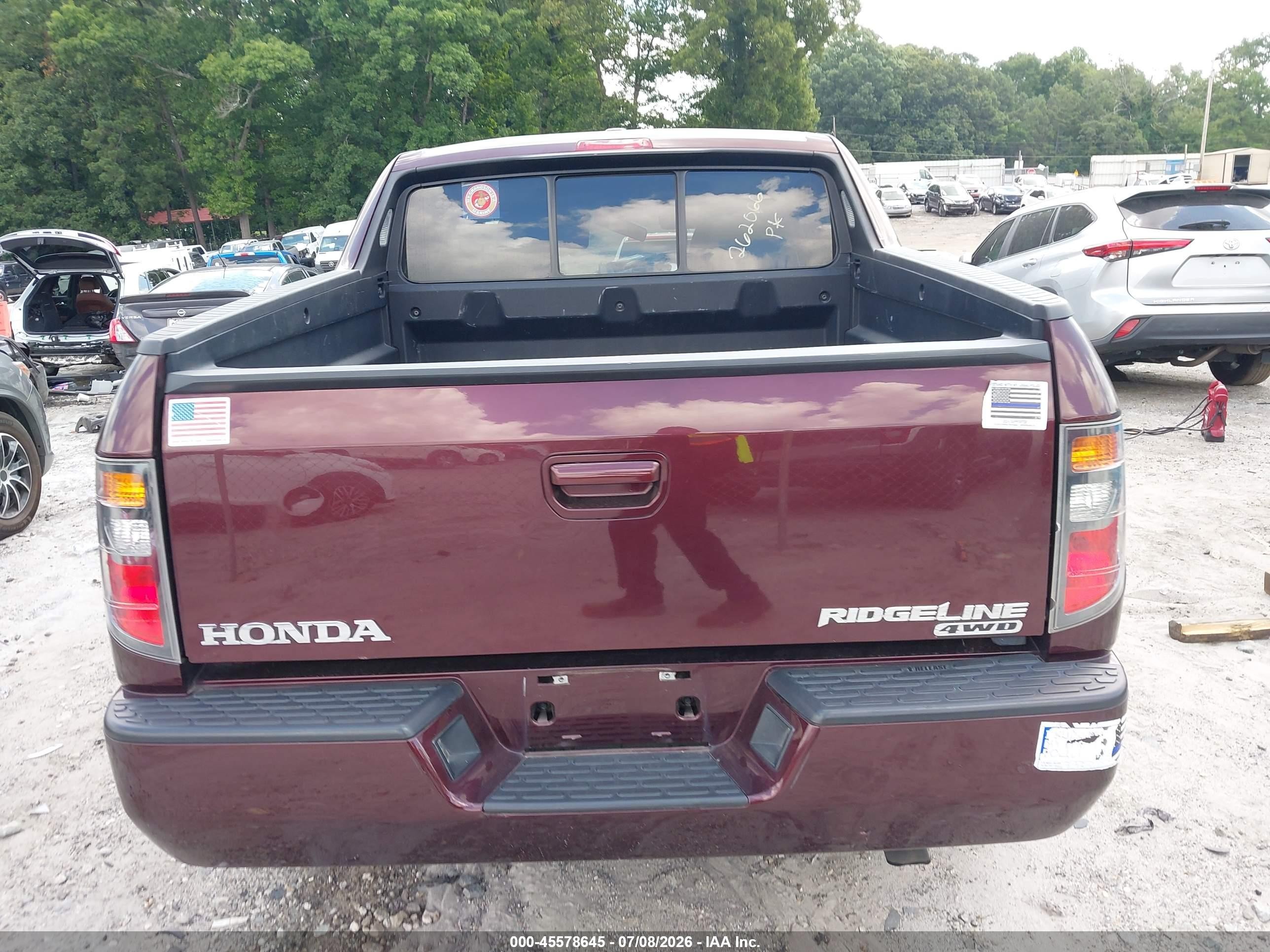 2008 Honda Ridgeline Rtl Burgundy vin: 2HJYK16588H537885