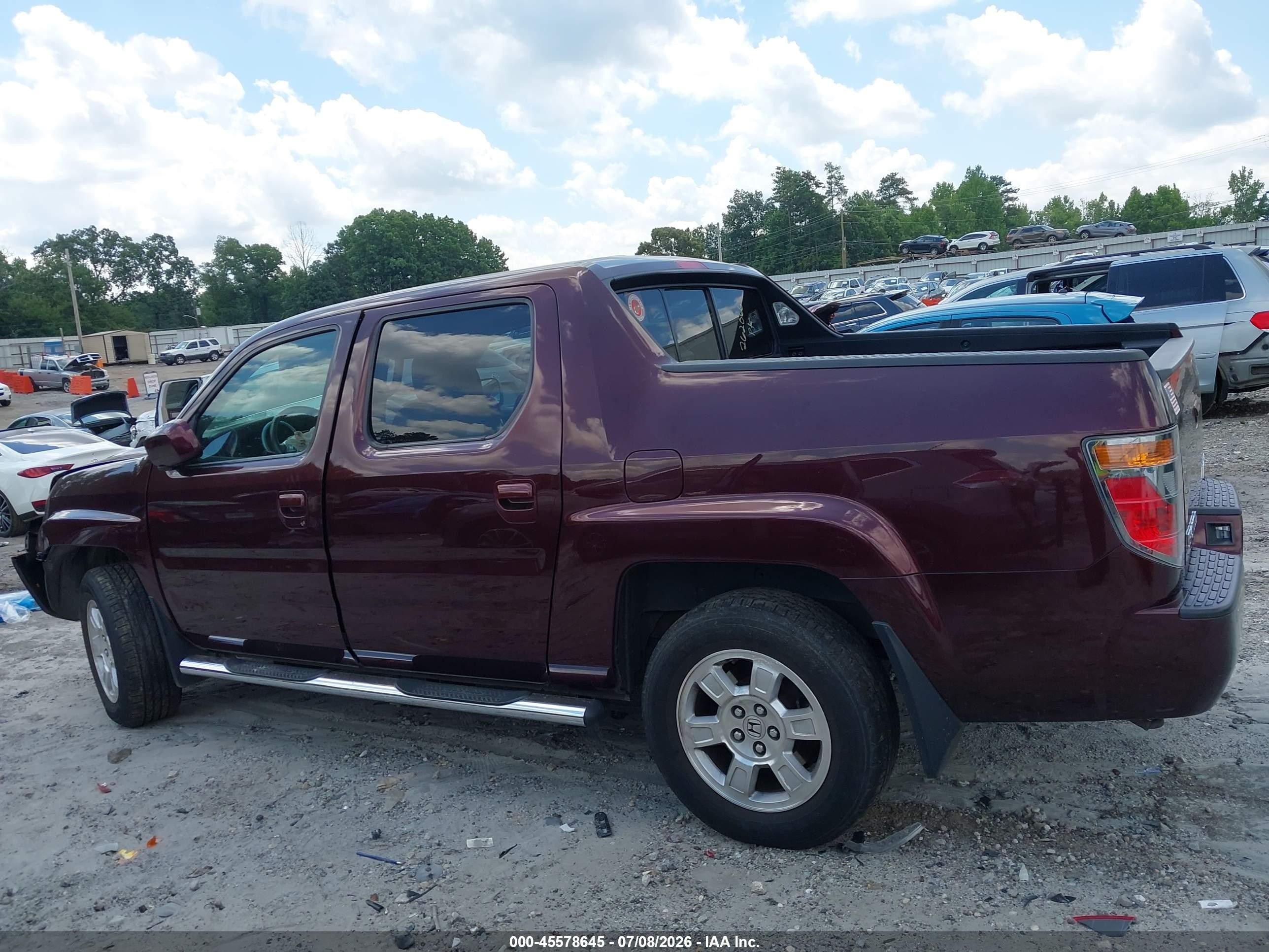 2008 Honda Ridgeline Rtl Burgundy vin: 2HJYK16588H537885