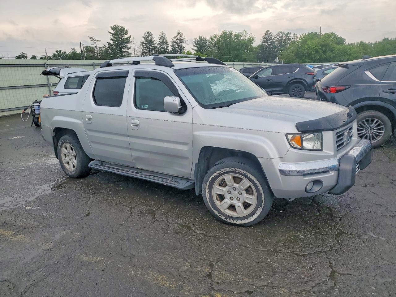 2006 Honda Ridgeline Rtl Silver vin: 2HJYK16596H504892
