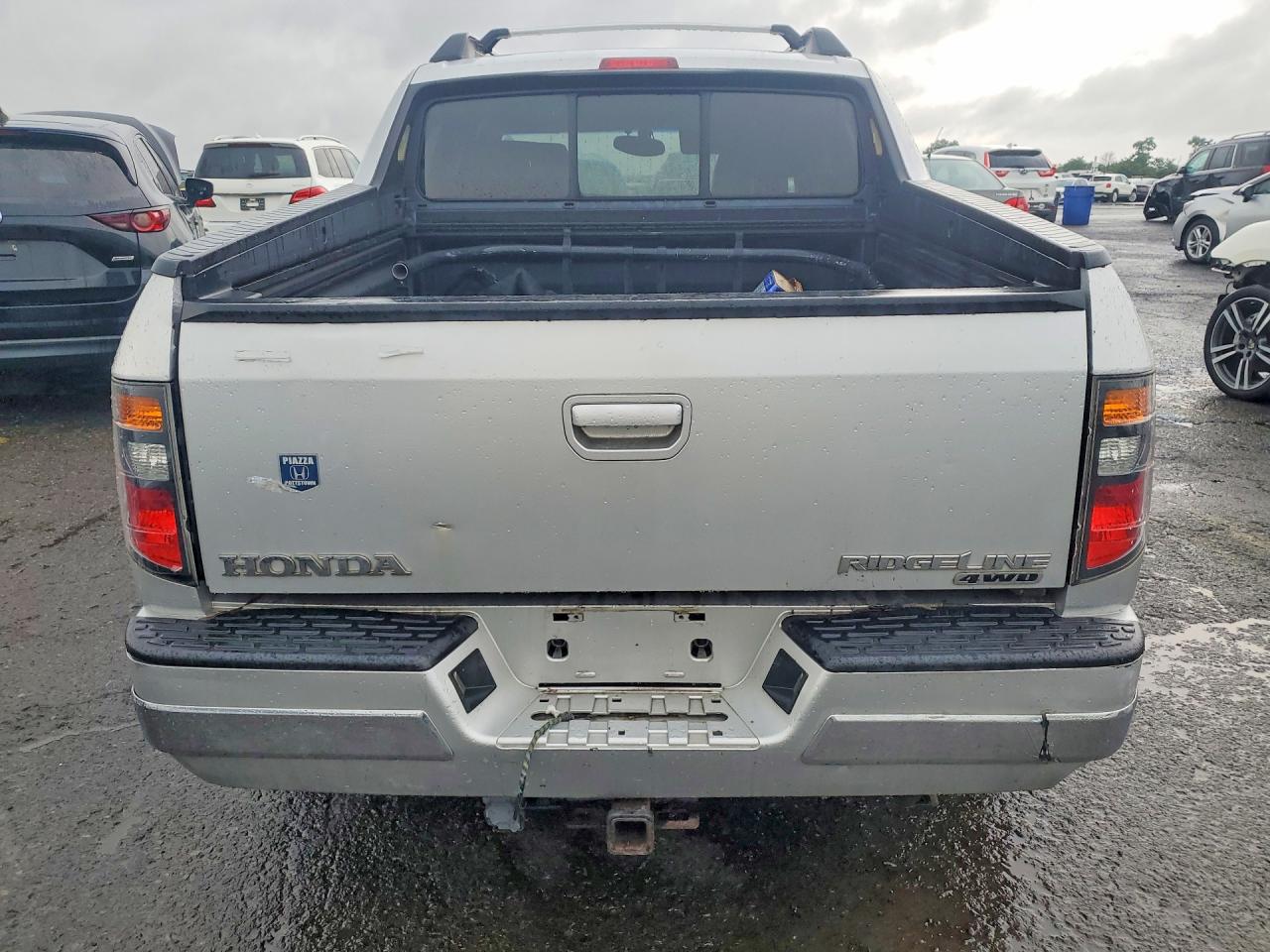 2006 Honda Ridgeline Rtl Silver vin: 2HJYK16596H504892