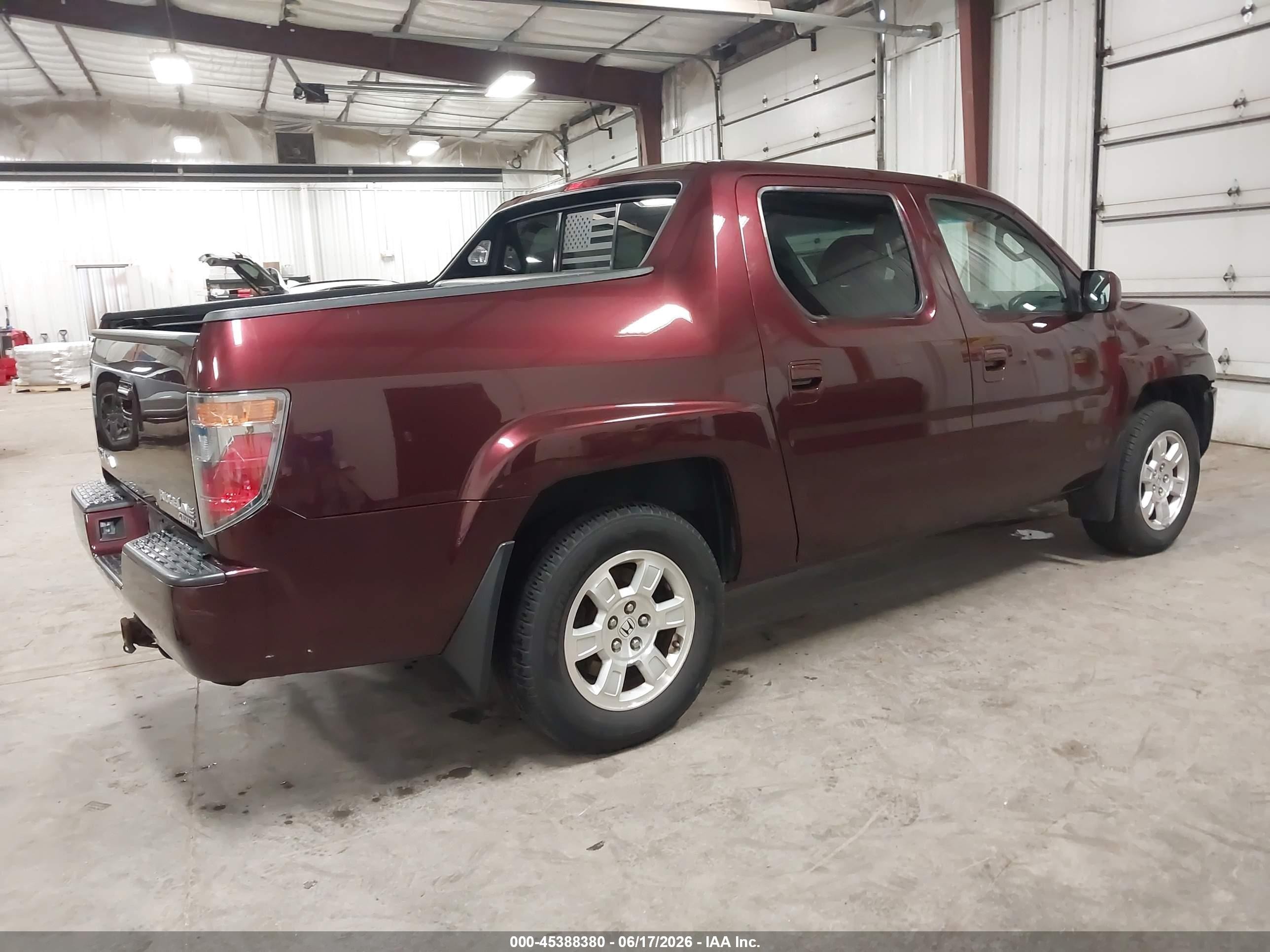 2008 Honda Ridgeline Rtl Burgundy vin: 2HJYK16598H512008