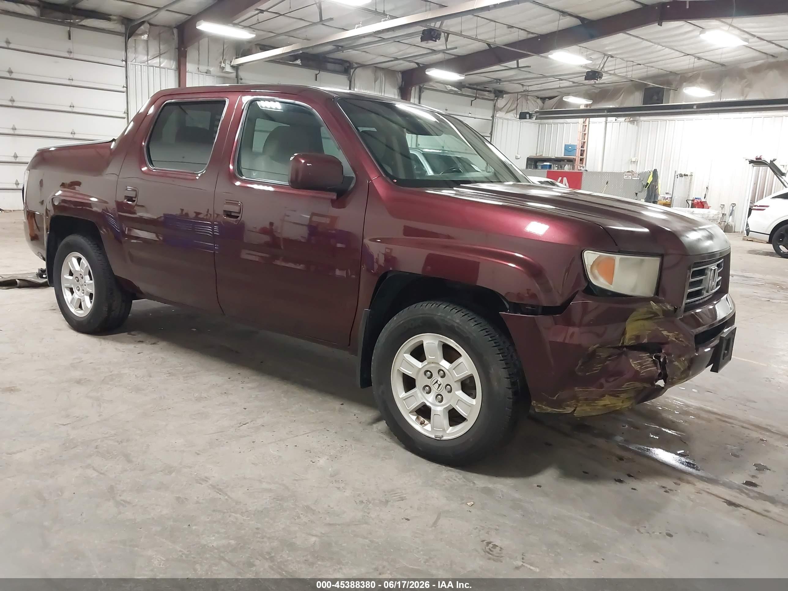 2008 Honda Ridgeline Rtl Burgundy vin: 2HJYK16598H512008