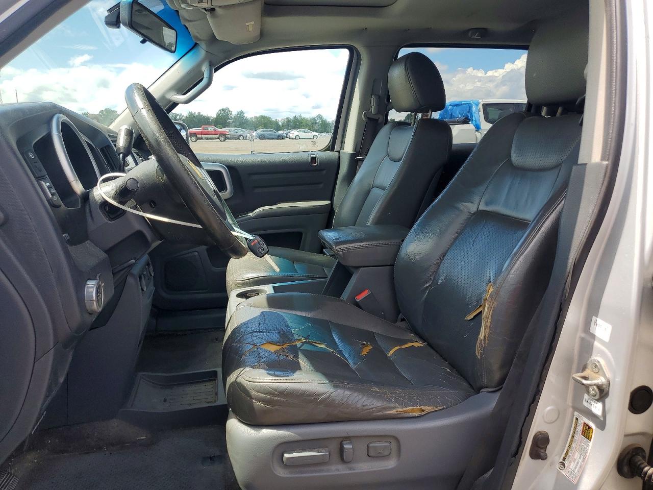 2008 Honda Ridgeline Rtl Silver vin: 2HJYK16598H541587